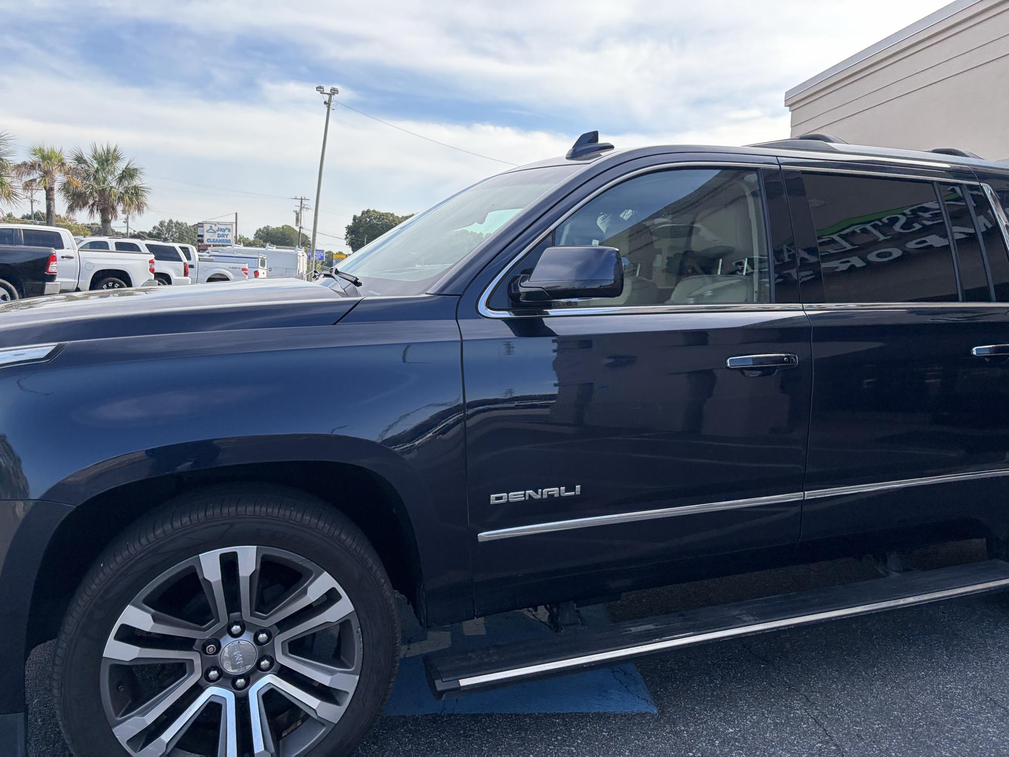 GMC Yukon XL 4WD 4dr Denali 2019