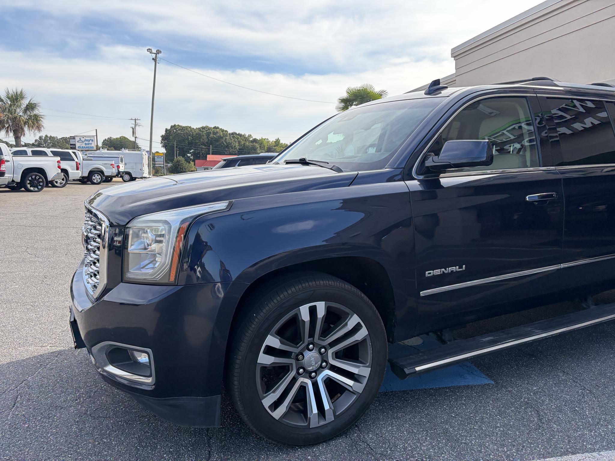 GMC Yukon XL 4WD 4dr Denali 2019