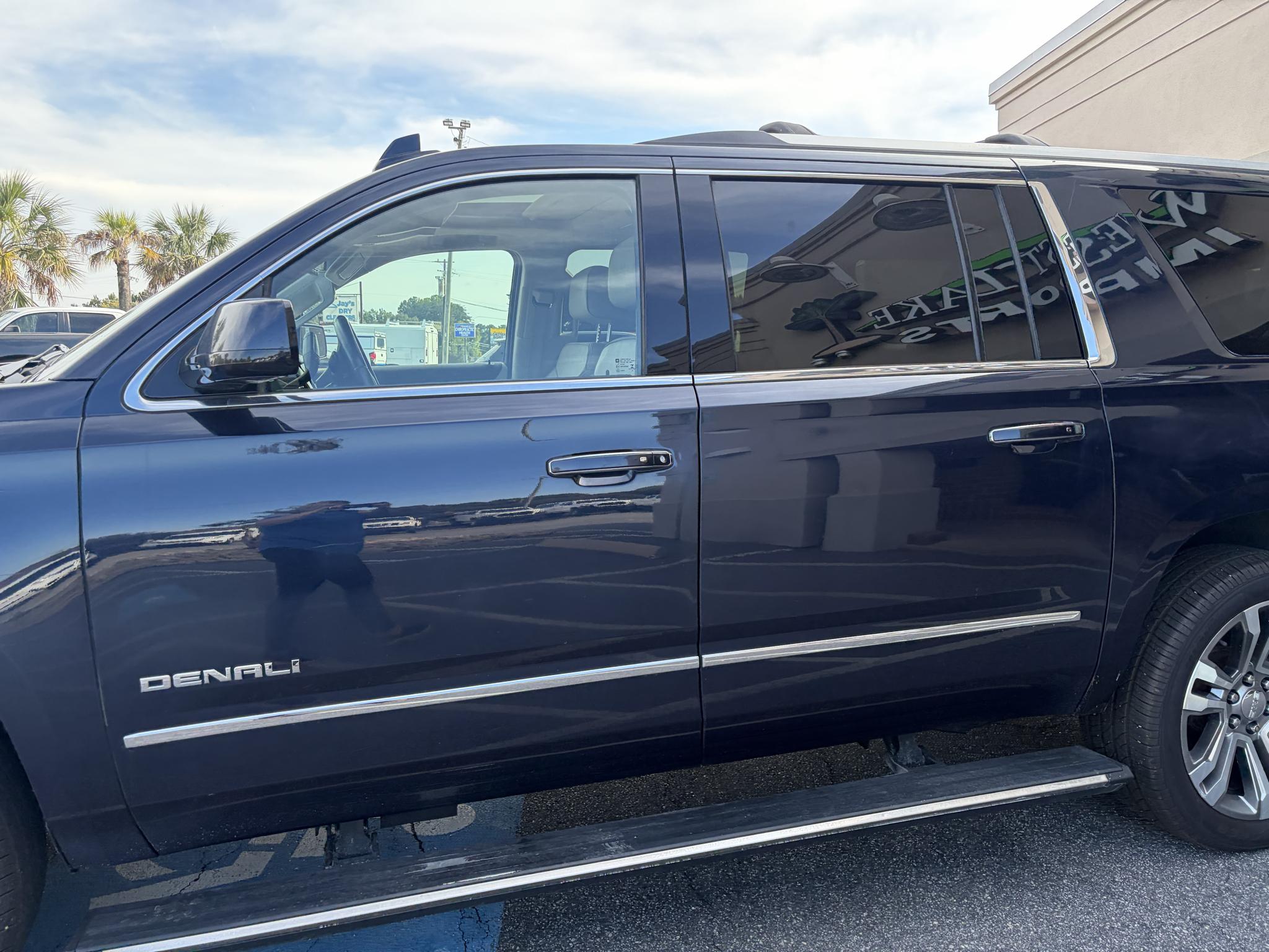 GMC Yukon XL 4WD 4dr Denali 2019
