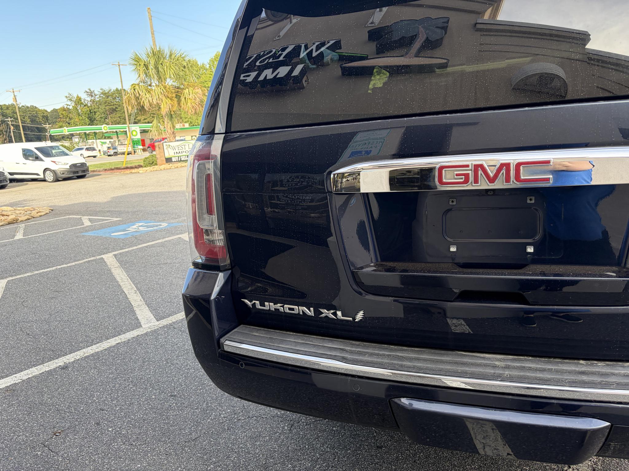 GMC Yukon XL 4WD 4dr Denali 2019
