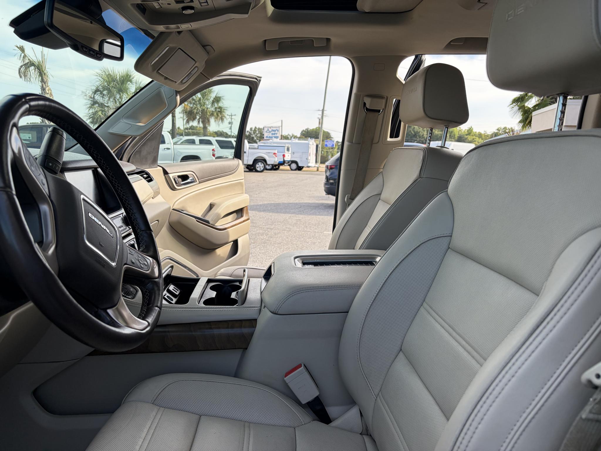 GMC Yukon XL 4WD 4dr Denali 2019