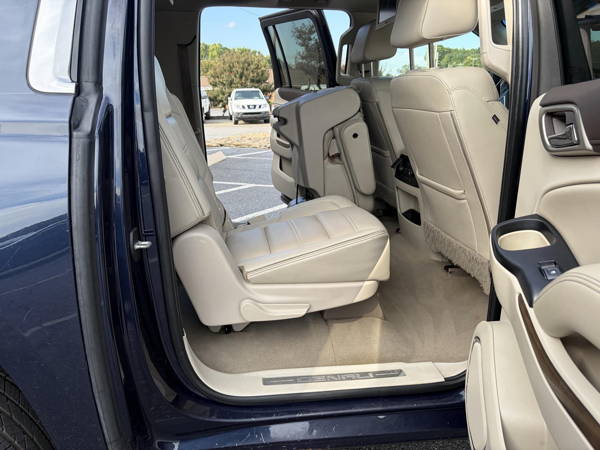 GMC Yukon XL 4WD 4dr Denali 2019