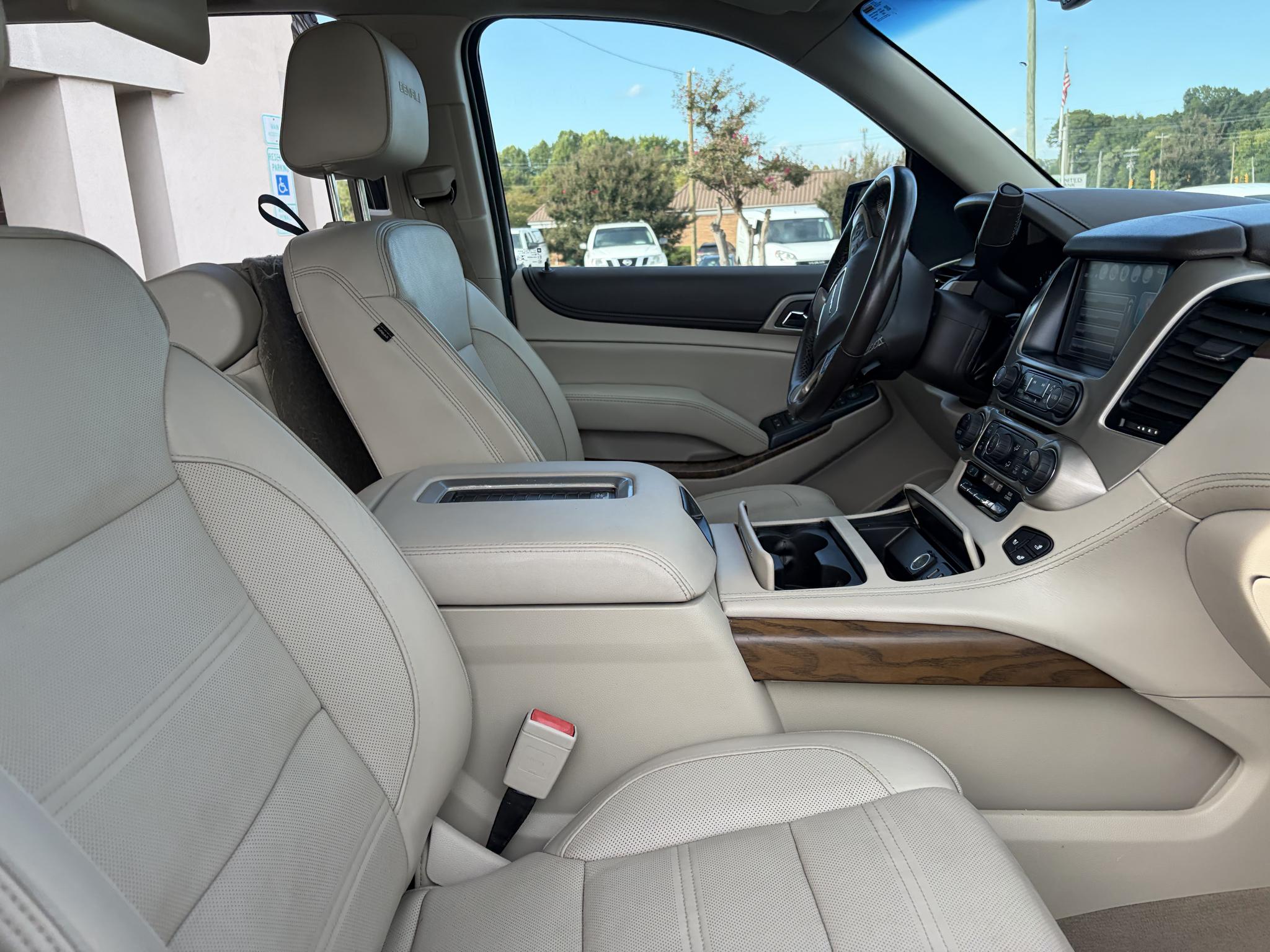 GMC Yukon XL 4WD 4dr Denali 2019