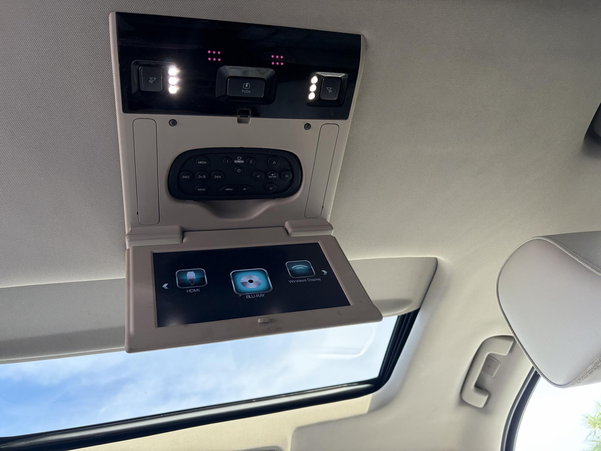GMC Yukon XL 4WD 4dr Denali 2019