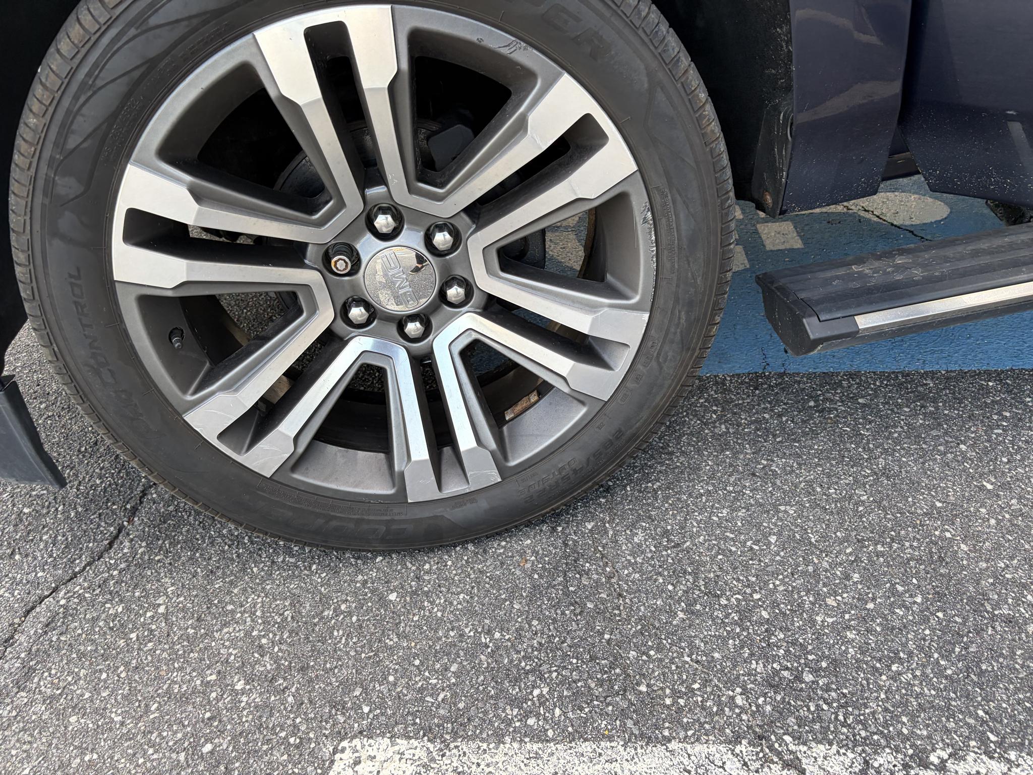 GMC Yukon XL 4WD 4dr Denali 2019