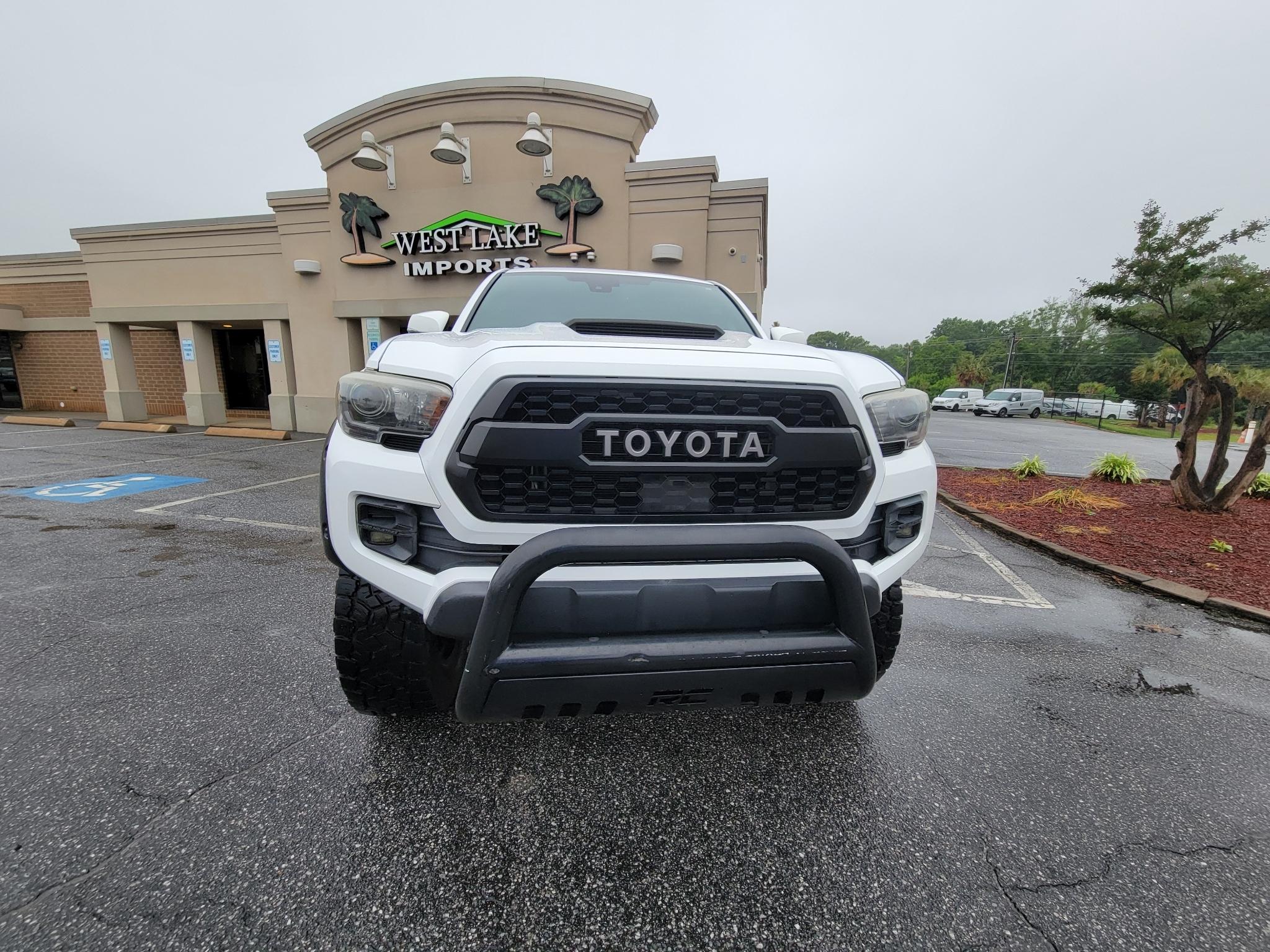 Toyota Tacoma TRD Off Road Double Cab 5' Bed V6 4x4 MT (Natl) 2018