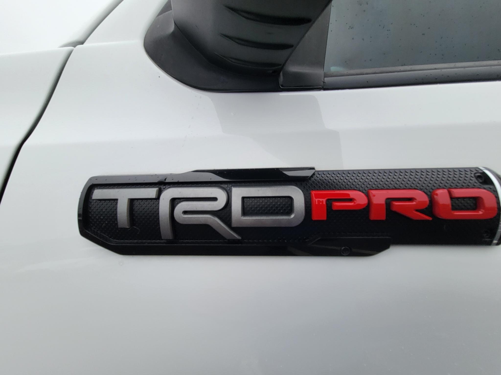 Toyota Tacoma TRD Off Road Double Cab 5' Bed V6 4x4 MT (Natl) 2018