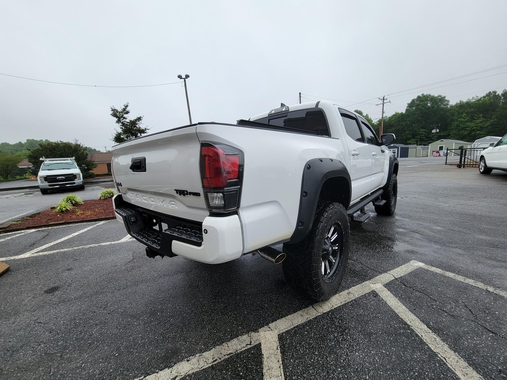 Toyota Tacoma TRD Off Road Double Cab 5' Bed V6 4x4 MT (Natl) 2018