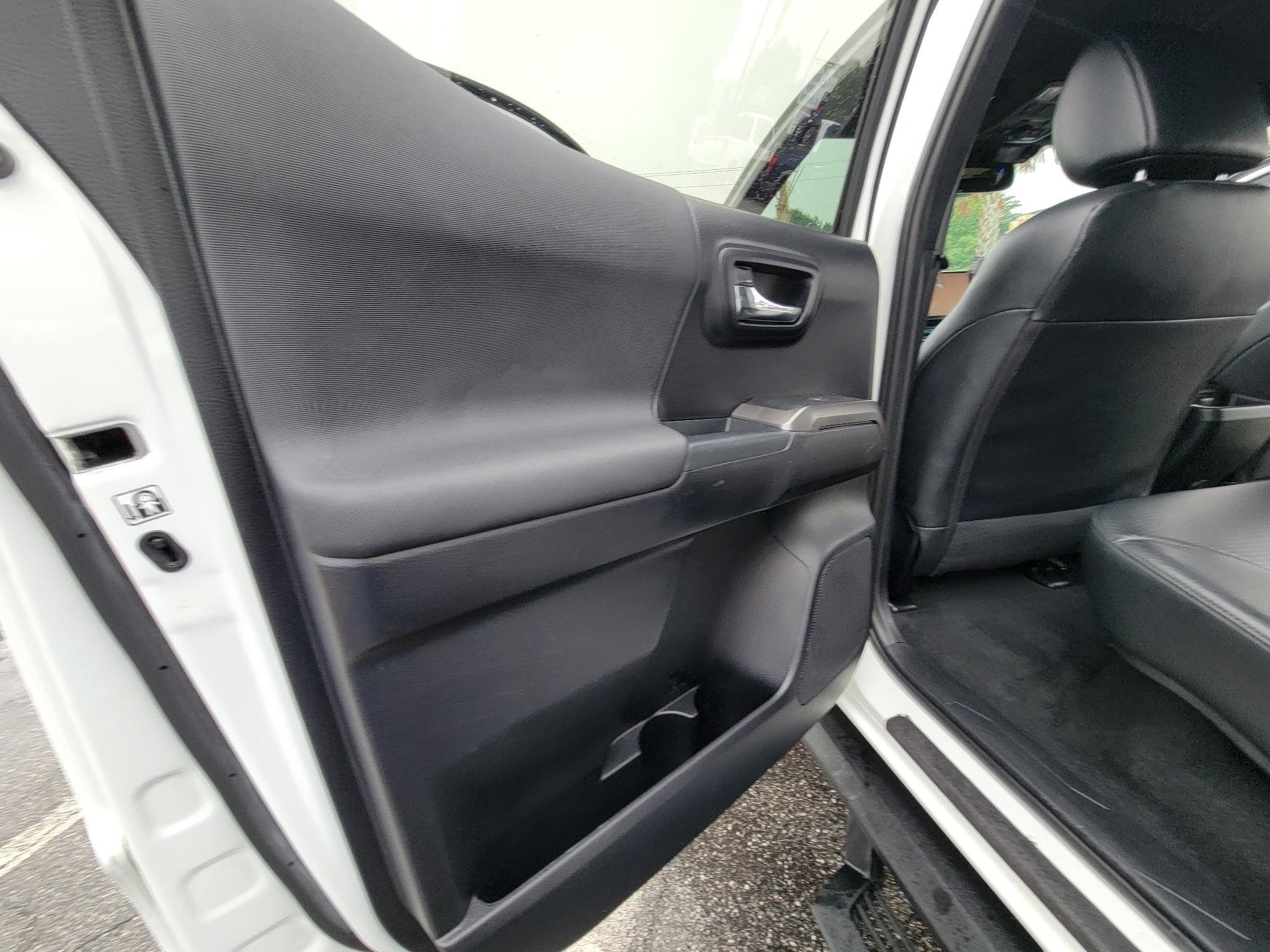 Toyota Tacoma TRD Off Road Double Cab 5' Bed V6 4x4 MT (Natl) 2018