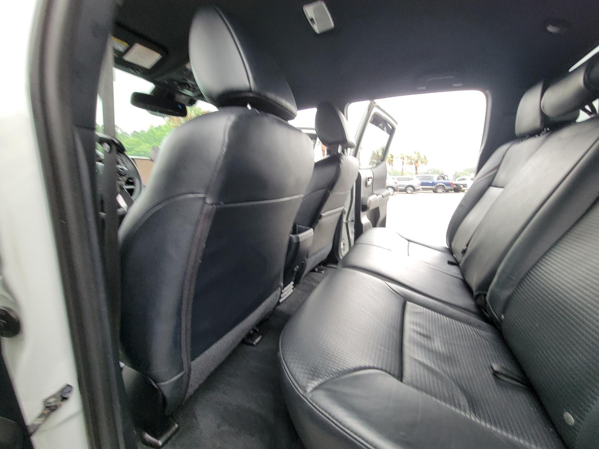 Toyota Tacoma TRD Off Road Double Cab 5' Bed V6 4x4 MT (Natl) 2018