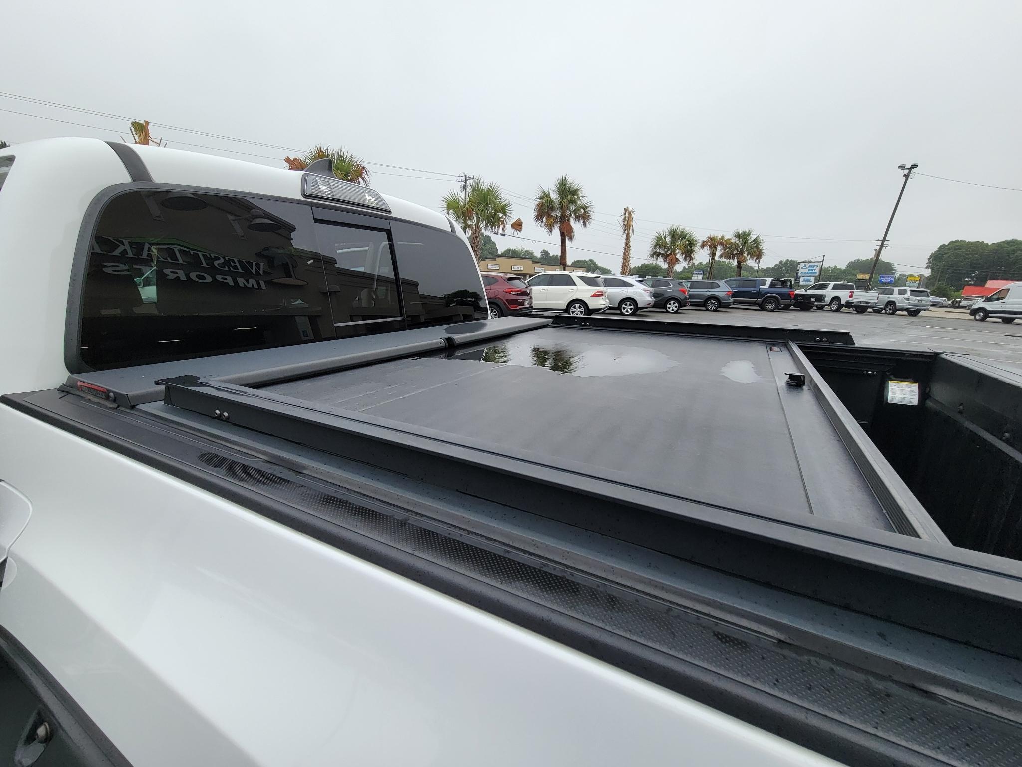 Toyota Tacoma TRD Off Road Double Cab 5' Bed V6 4x4 MT (Natl) 2018