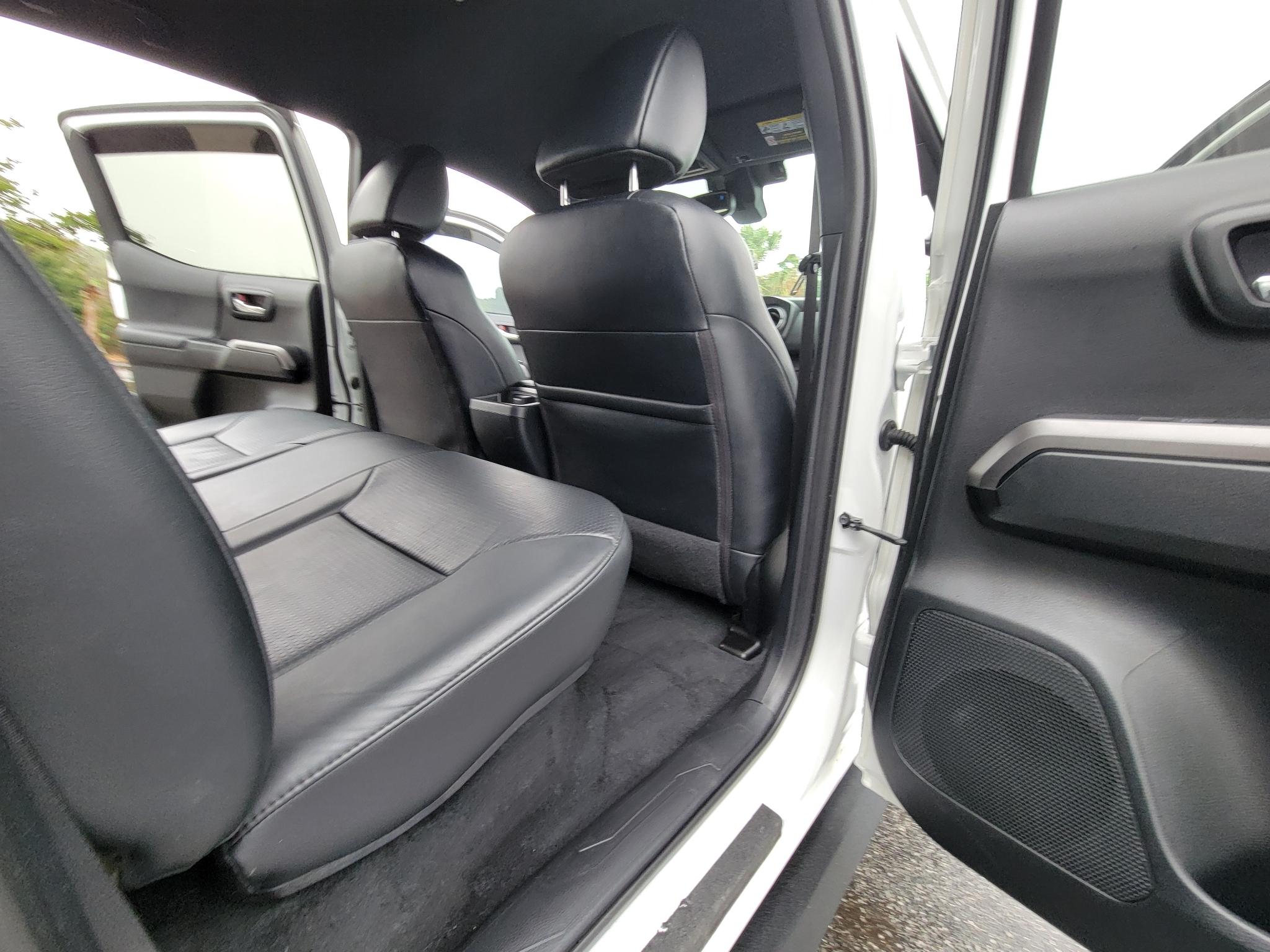 Toyota Tacoma TRD Off Road Double Cab 5' Bed V6 4x4 MT (Natl) 2018