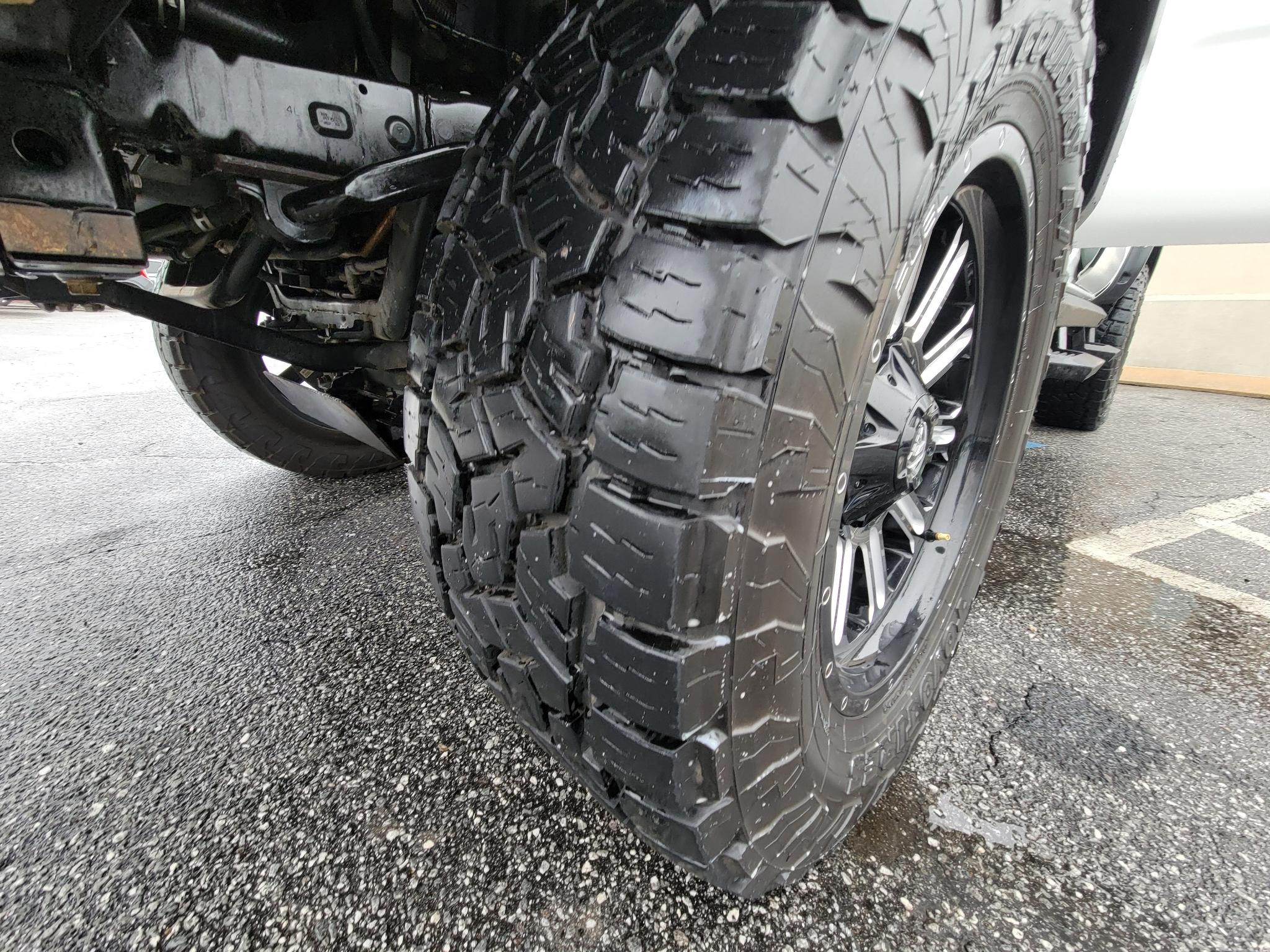 Toyota Tacoma TRD Off Road Double Cab 5' Bed V6 4x4 MT (Natl) 2018