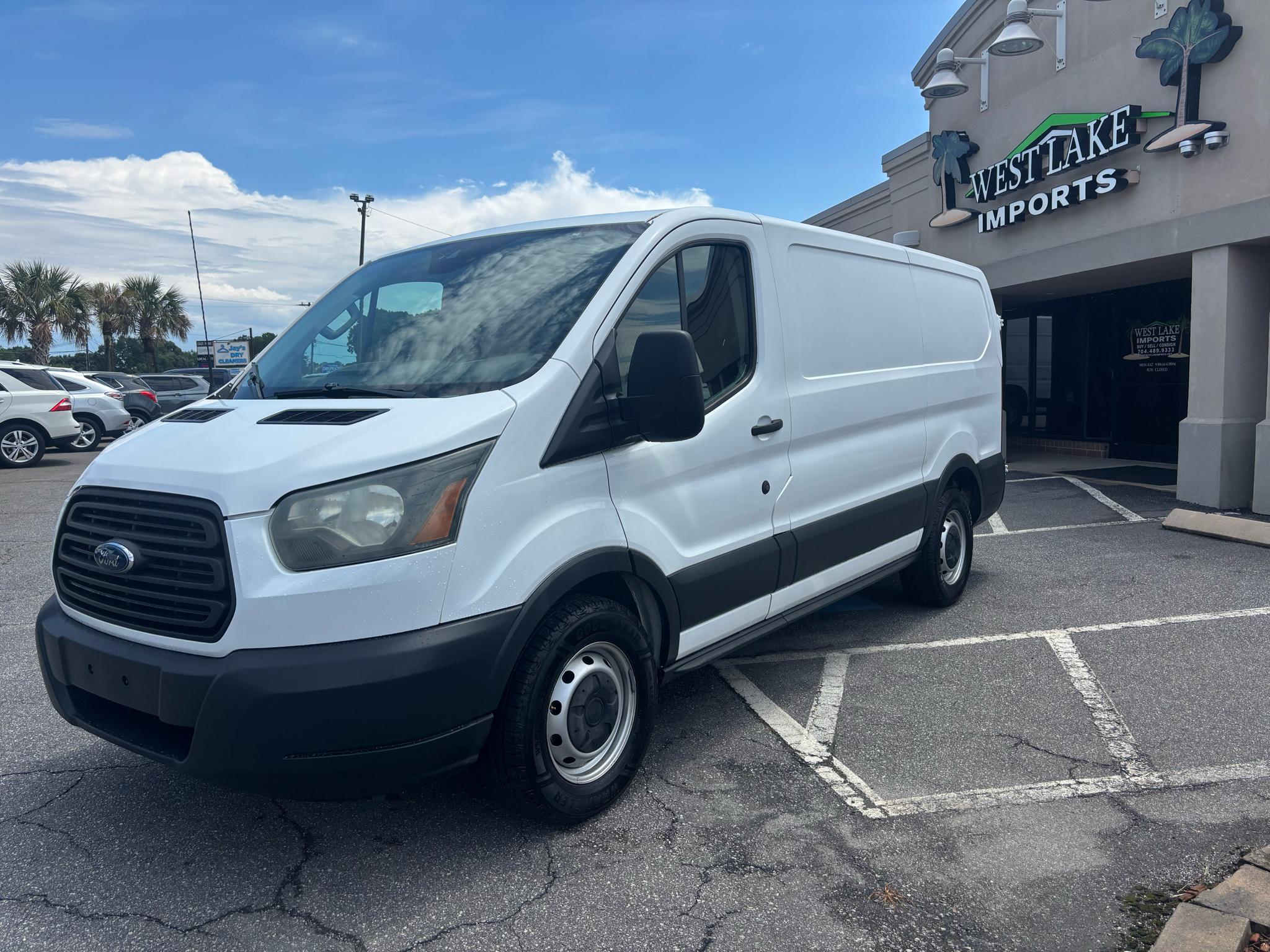 Ford Transit Cargo Van T-150 130" Low Rf 8600 GVWR Swing-Out RH Dr 2016