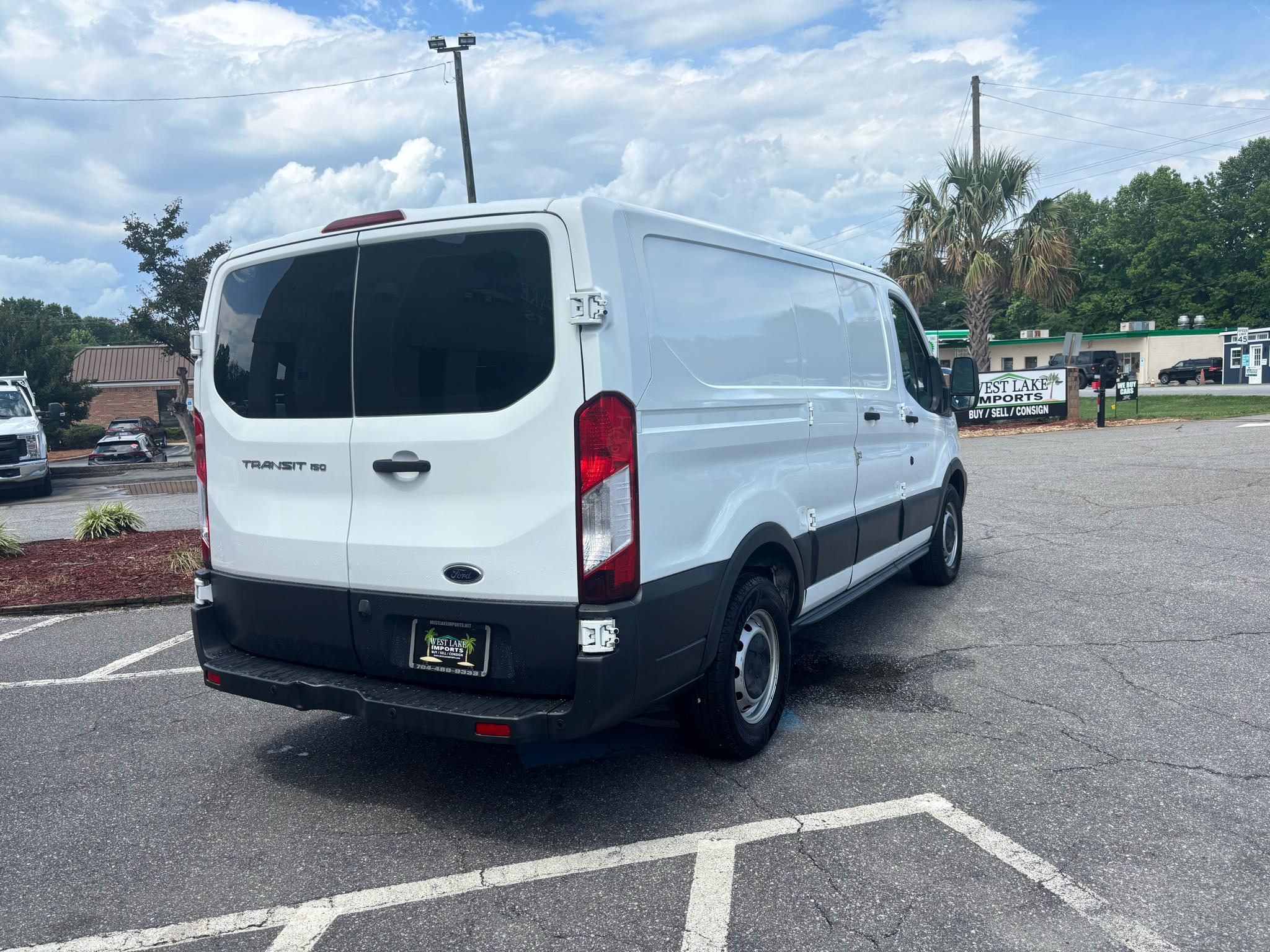 Ford Transit Cargo Van T-150 130" Low Rf 8600 GVWR Swing-Out RH Dr 2016
