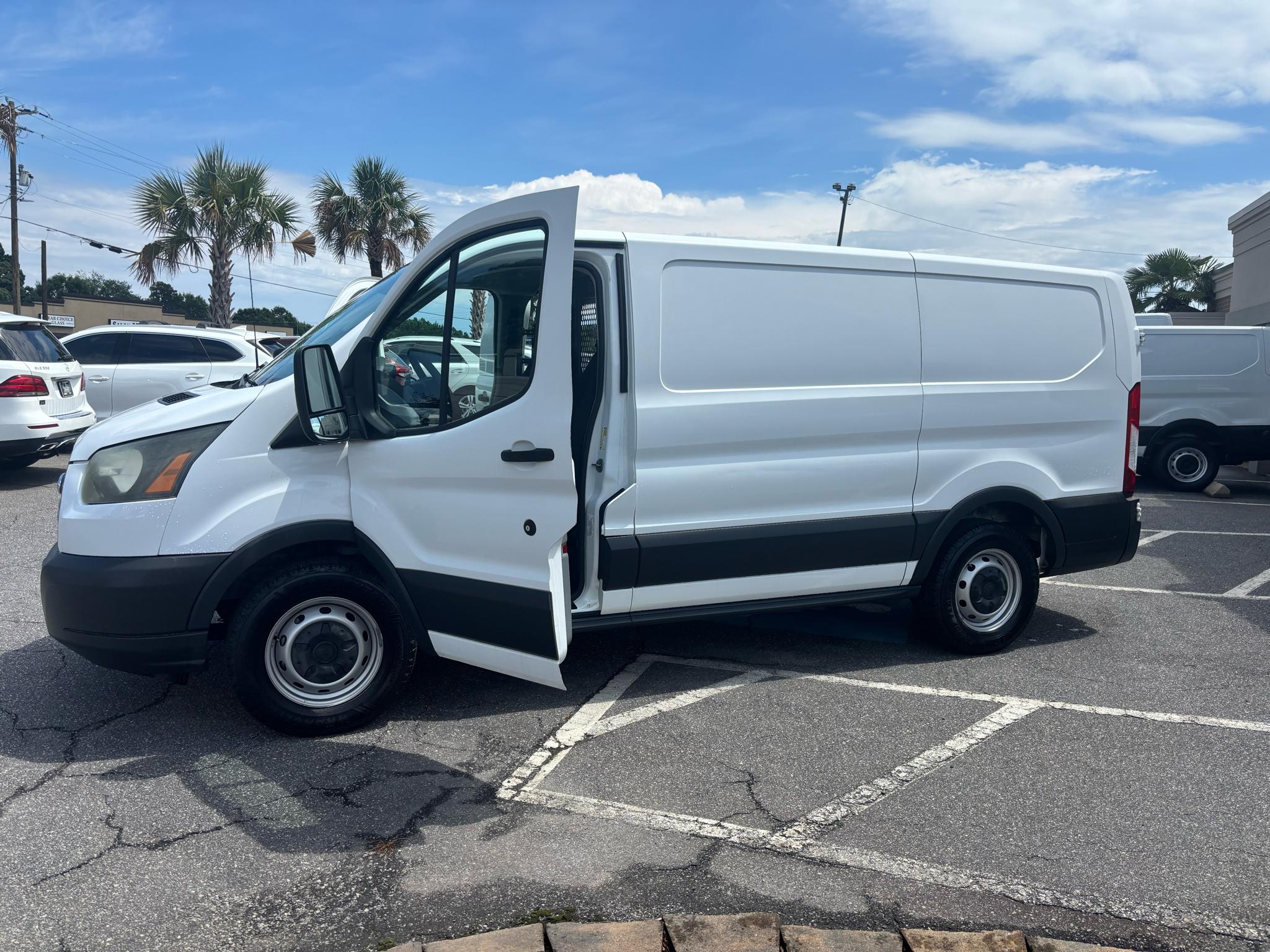 Ford Transit Cargo Van T-150 130" Low Rf 8600 GVWR Swing-Out RH Dr 2016