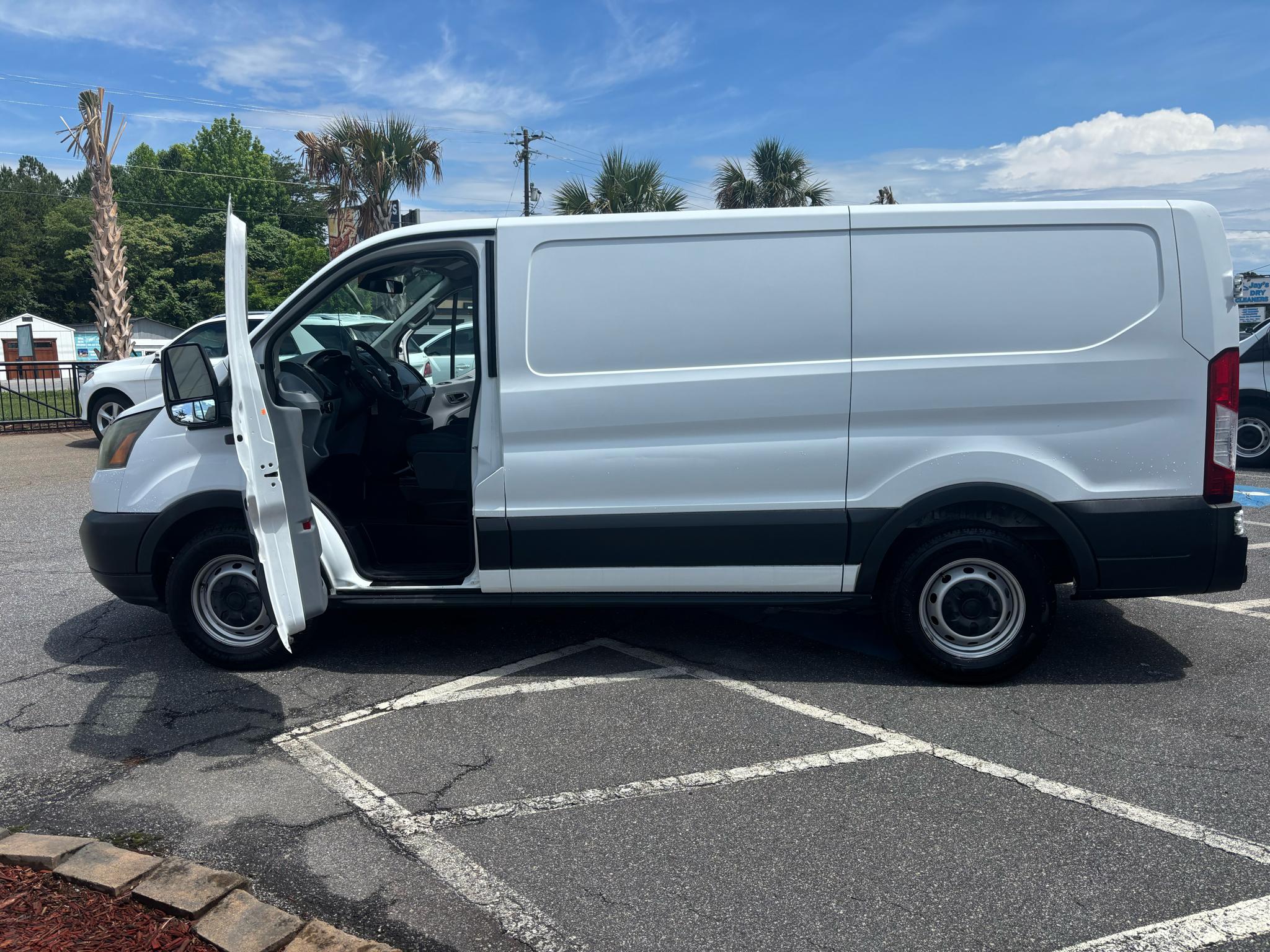 Ford Transit Cargo Van T-150 130" Low Rf 8600 GVWR Swing-Out RH Dr 2016