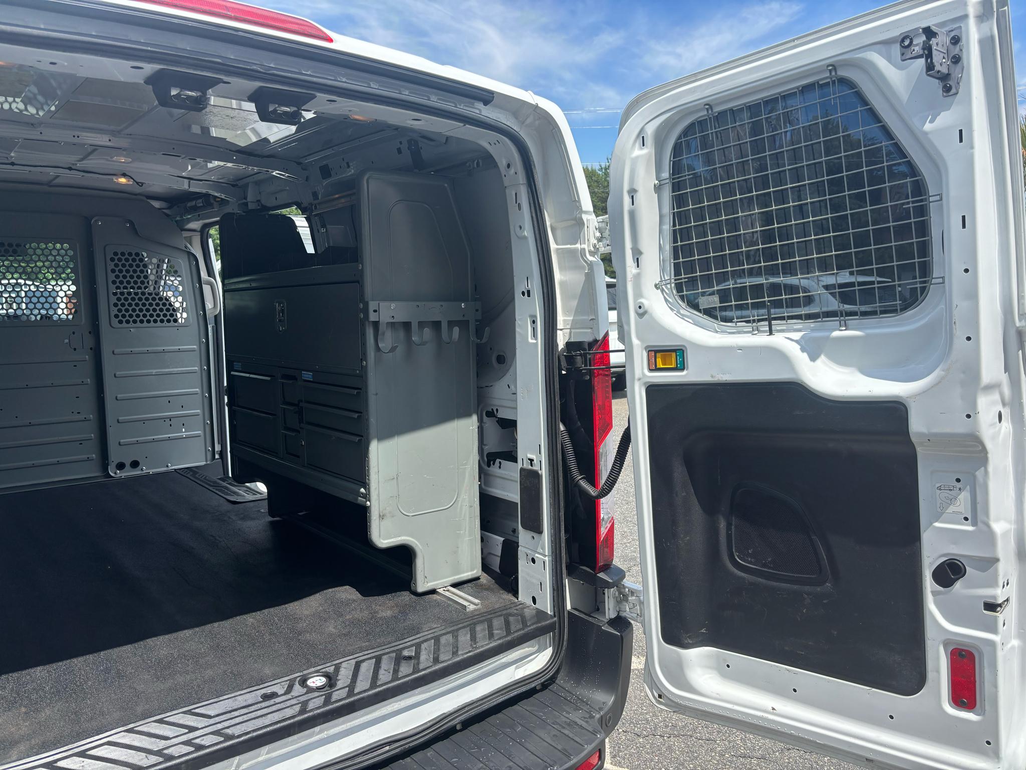 Ford Transit Cargo Van T-150 130" Low Rf 8600 GVWR Swing-Out RH Dr 2016