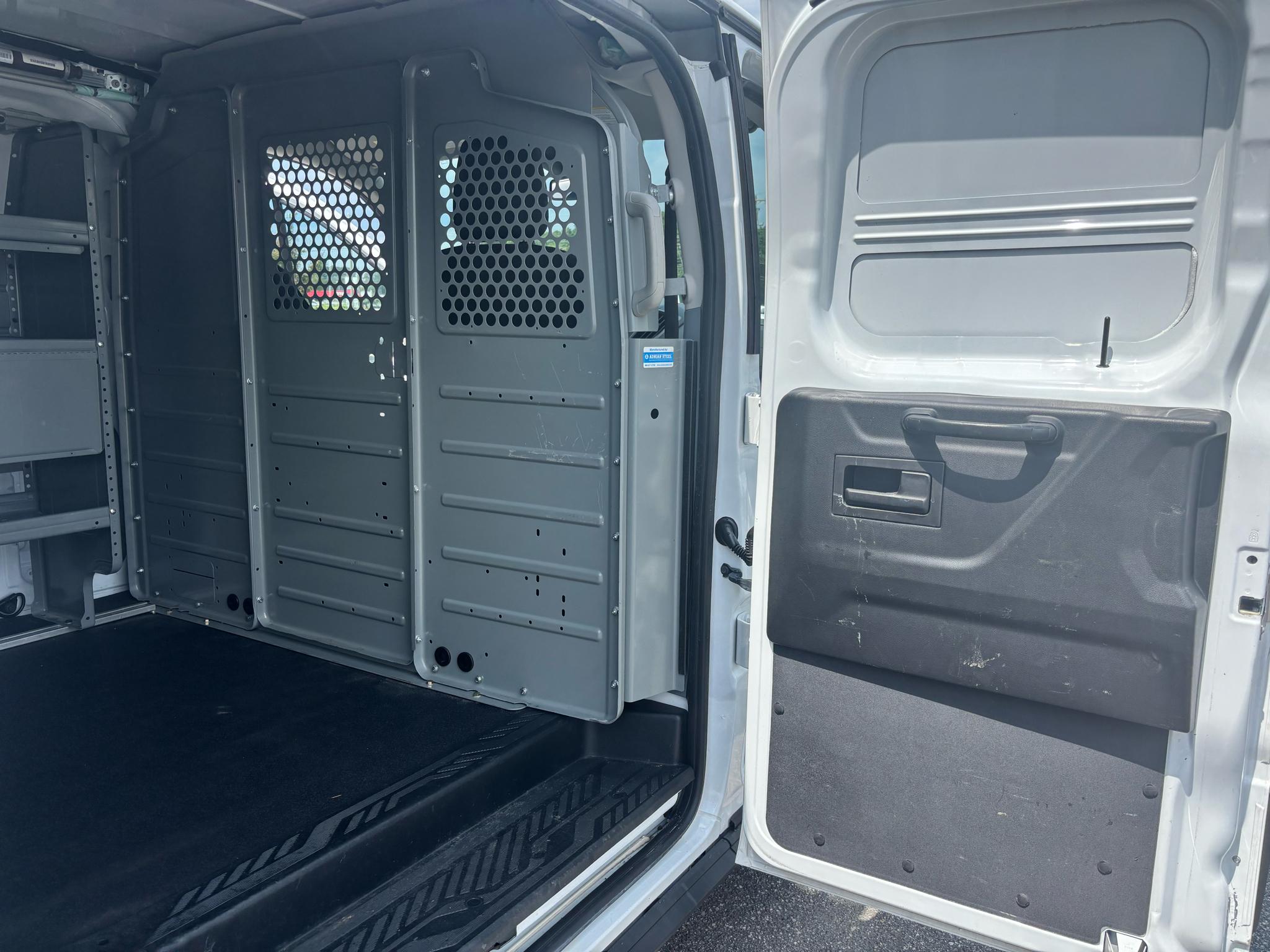 Ford Transit Cargo Van T-150 130" Low Rf 8600 GVWR Swing-Out RH Dr 2016