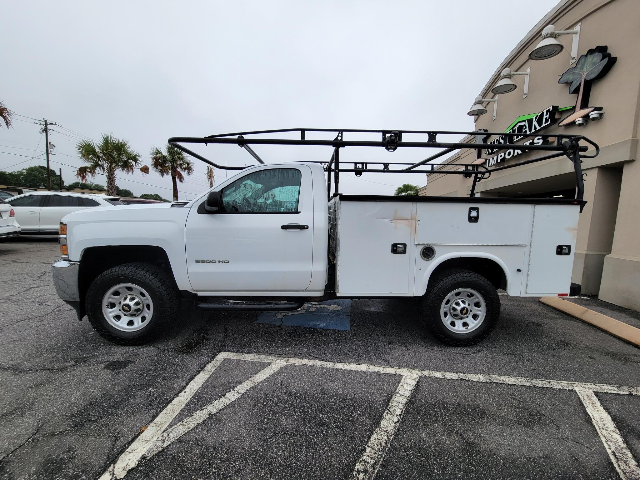 Chevrolet Silverado 2500HD 2WD Reg Cab 133.6" Work Truck 2018