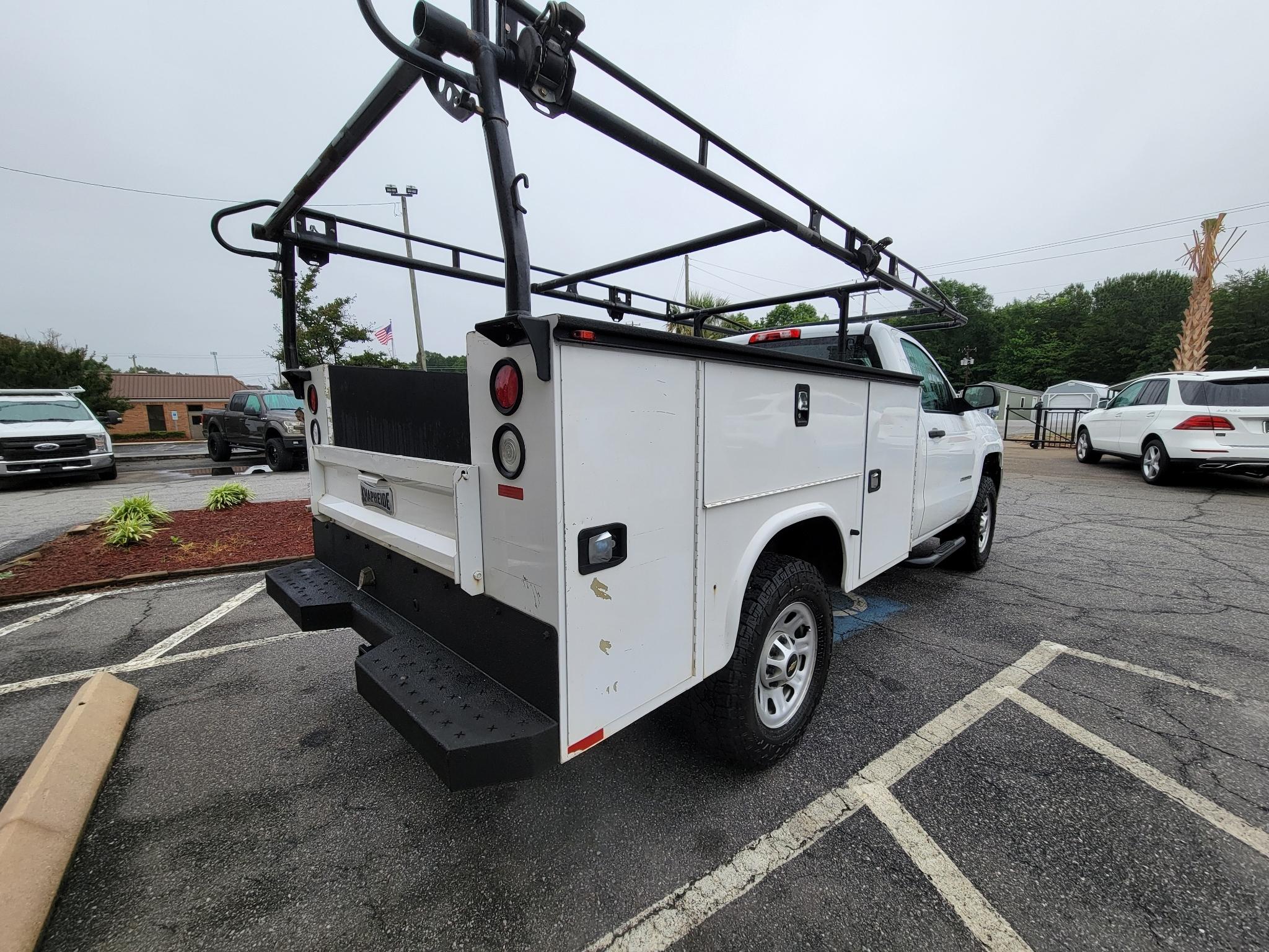 Chevrolet Silverado 2500HD 2WD Reg Cab 133.6" Work Truck 2018
