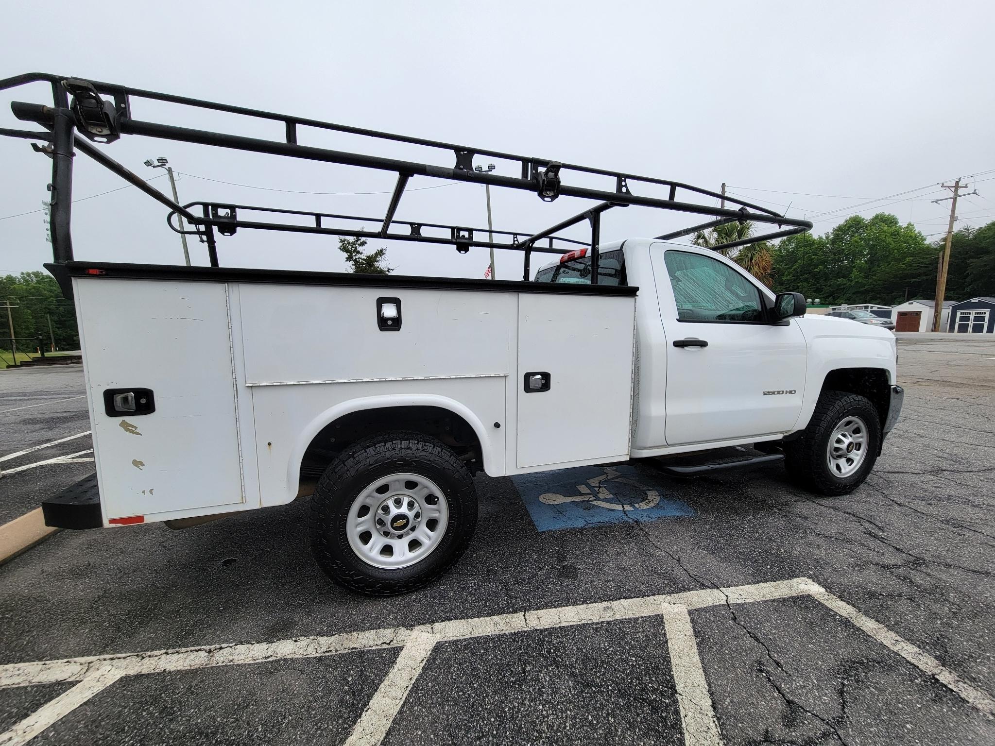 Chevrolet Silverado 2500HD 2WD Reg Cab 133.6" Work Truck 2018