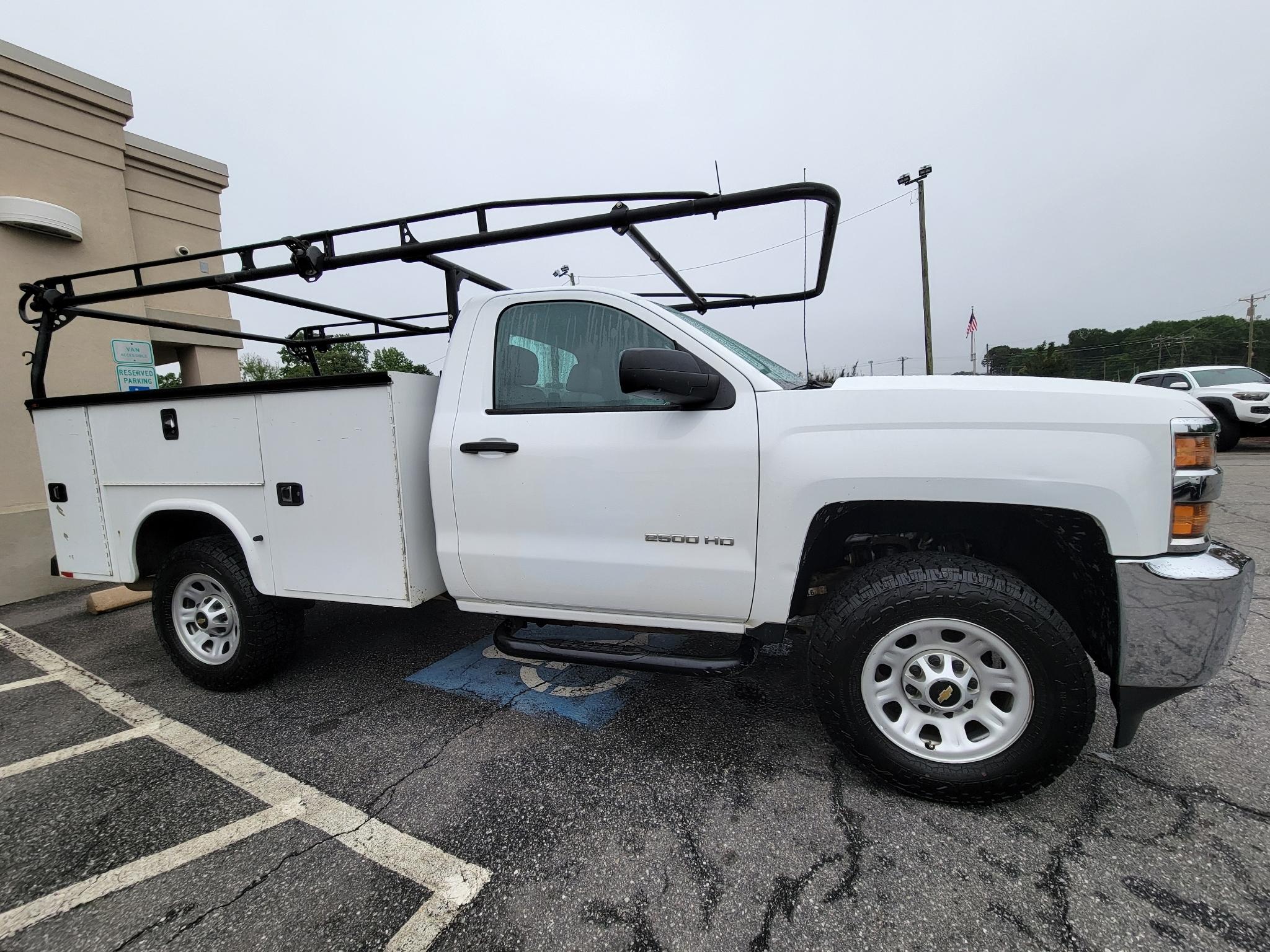 Chevrolet Silverado 2500HD 2WD Reg Cab 133.6" Work Truck 2018