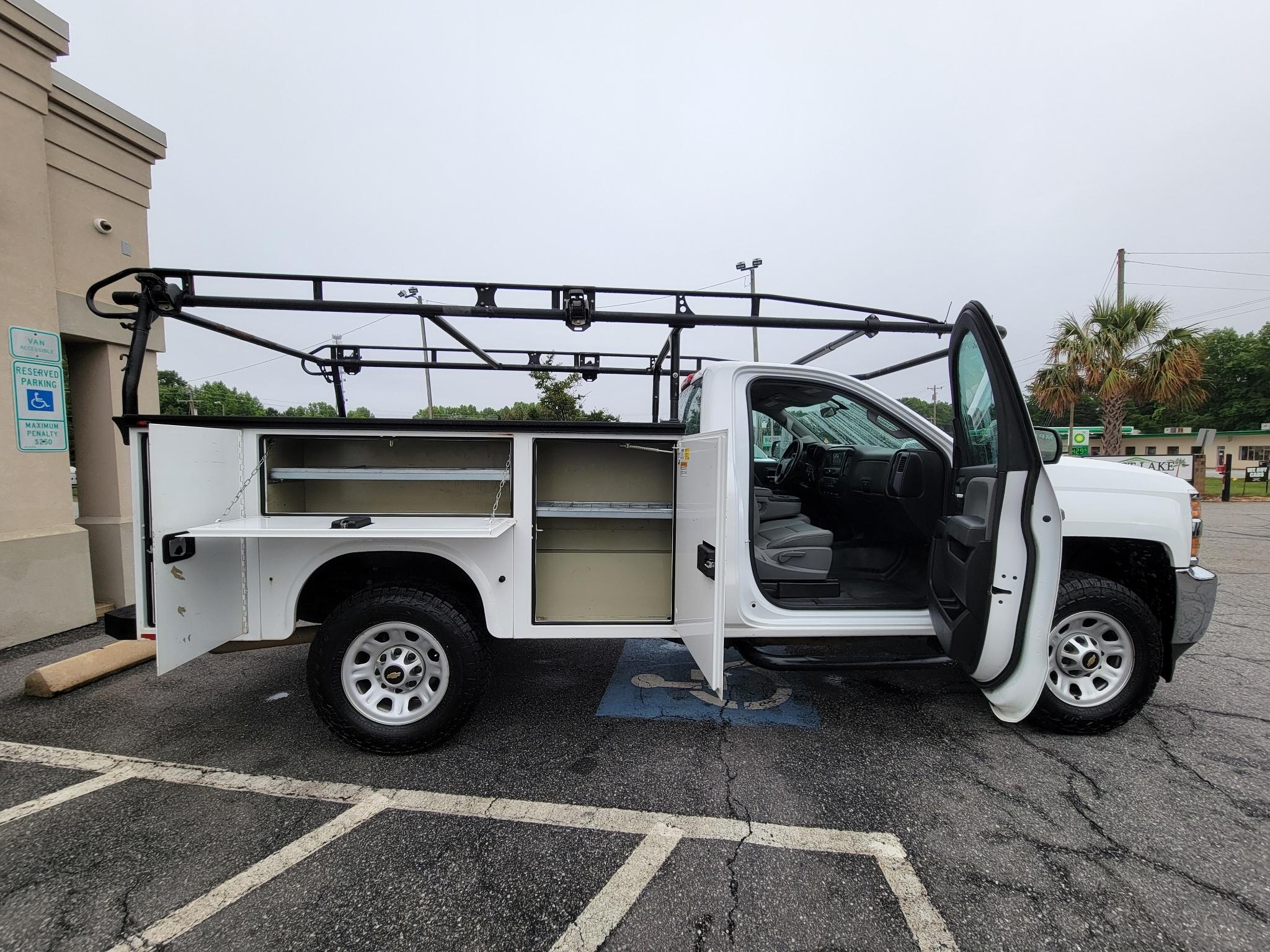 Chevrolet Silverado 2500HD 2WD Reg Cab 133.6" Work Truck 2018