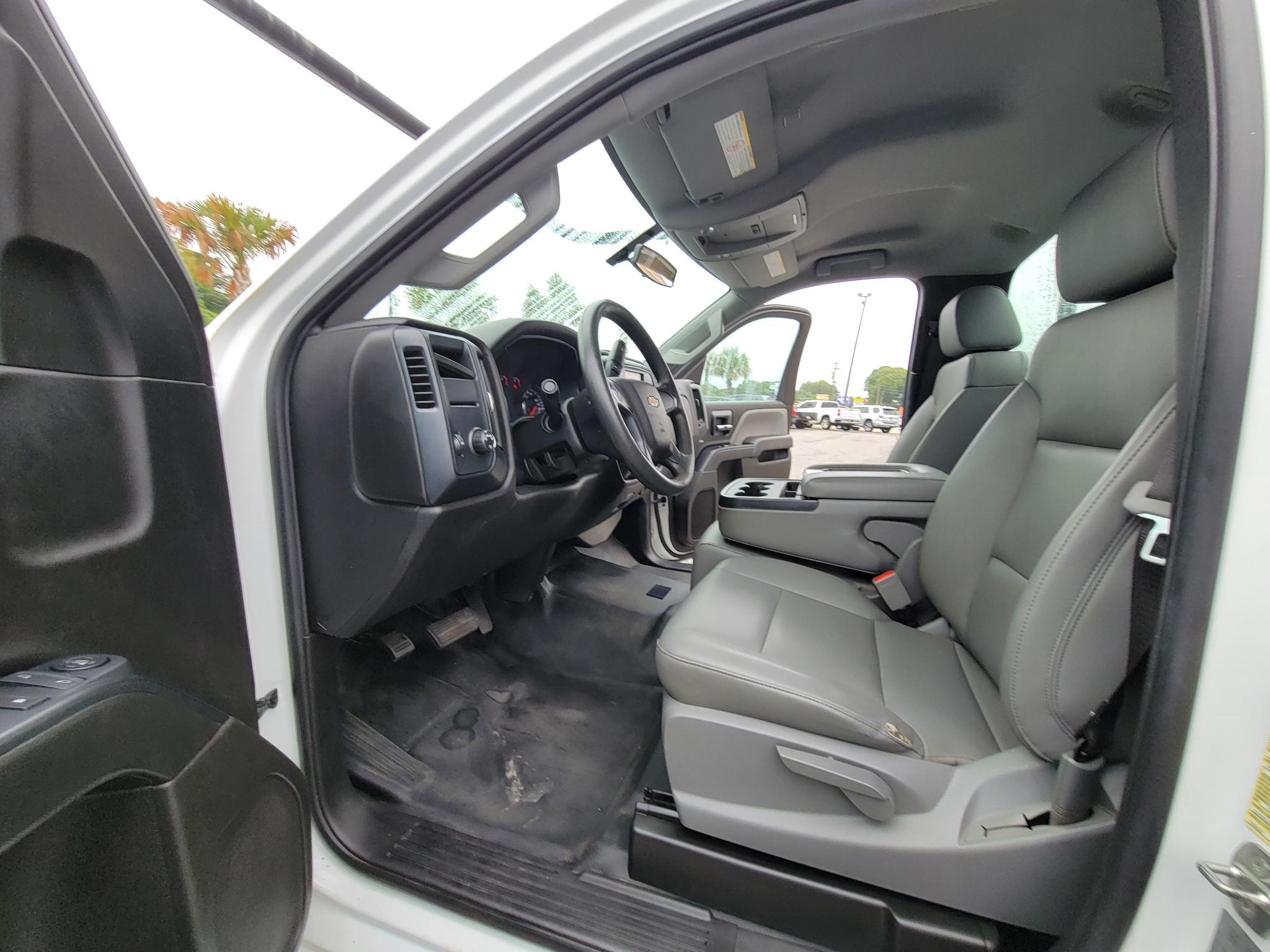 Chevrolet Silverado 2500HD 2WD Reg Cab 133.6" Work Truck 2018