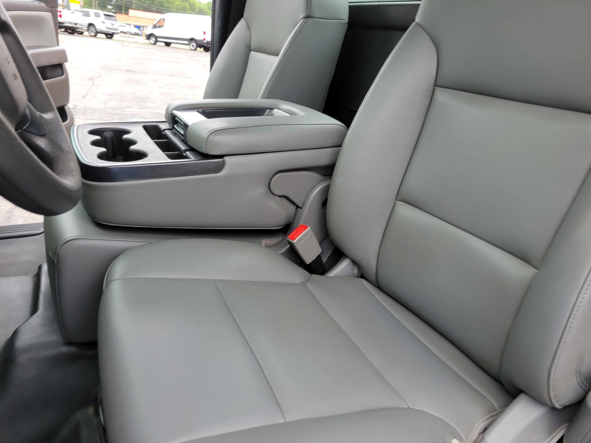 Chevrolet Silverado 2500HD 2WD Reg Cab 133.6" Work Truck 2018