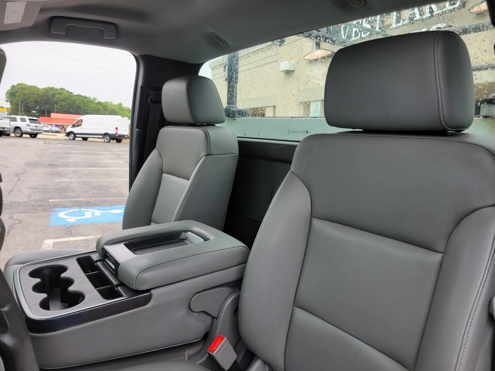 Chevrolet Silverado 2500HD 2WD Reg Cab 133.6" Work Truck 2018
