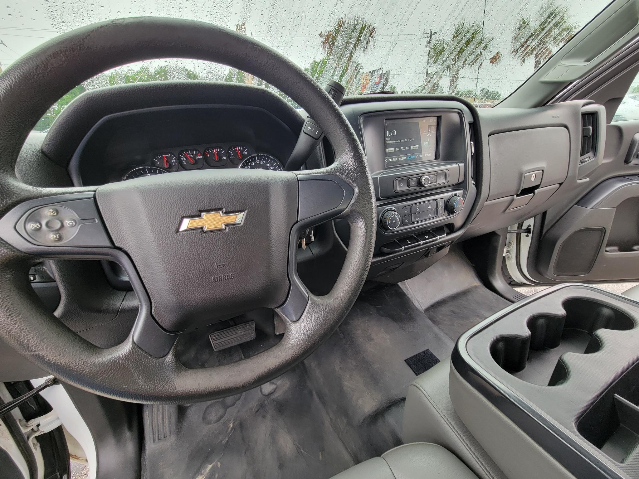 Chevrolet Silverado 2500HD 2WD Reg Cab 133.6" Work Truck 2018