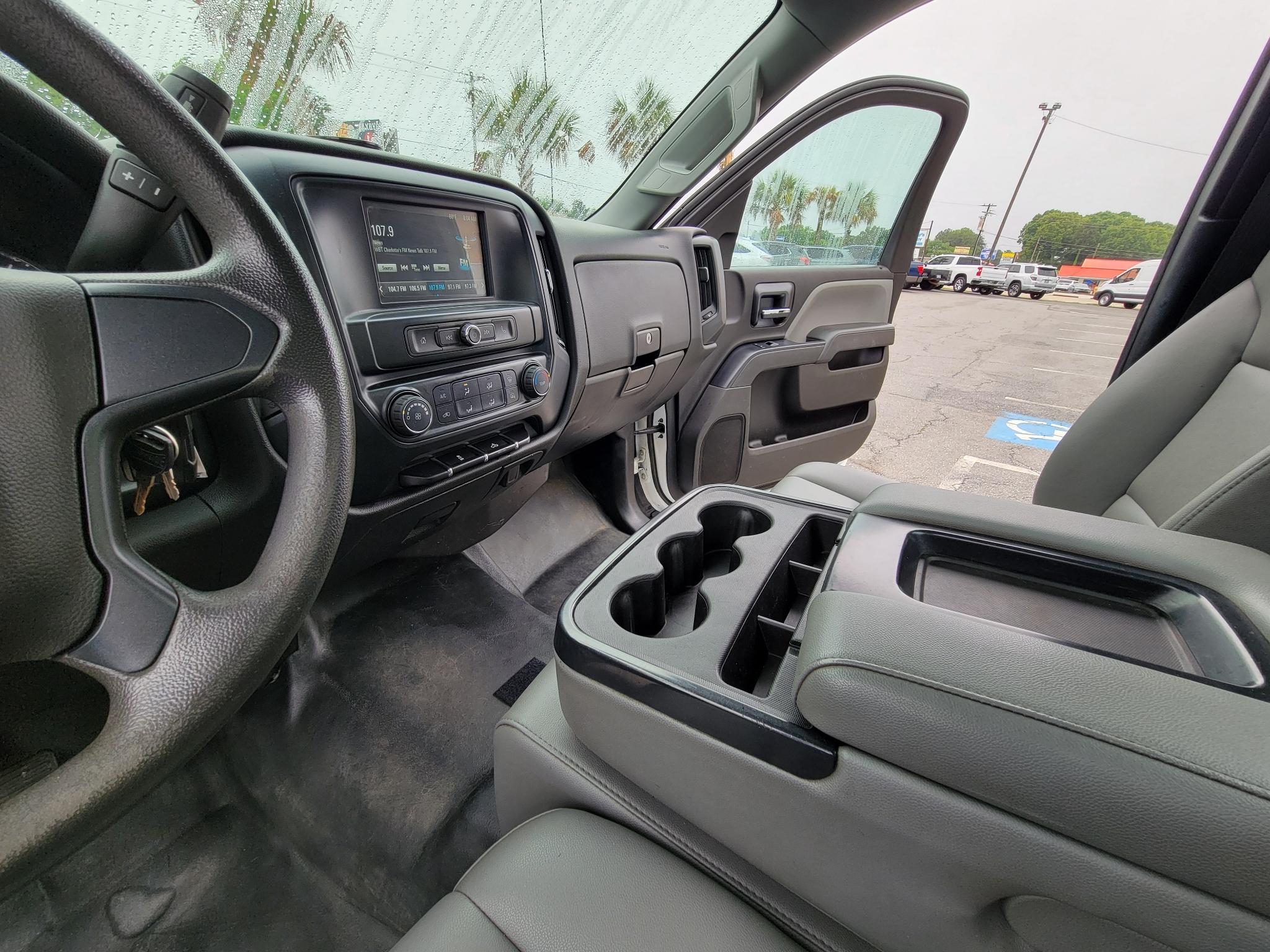 Chevrolet Silverado 2500HD 2WD Reg Cab 133.6" Work Truck 2018