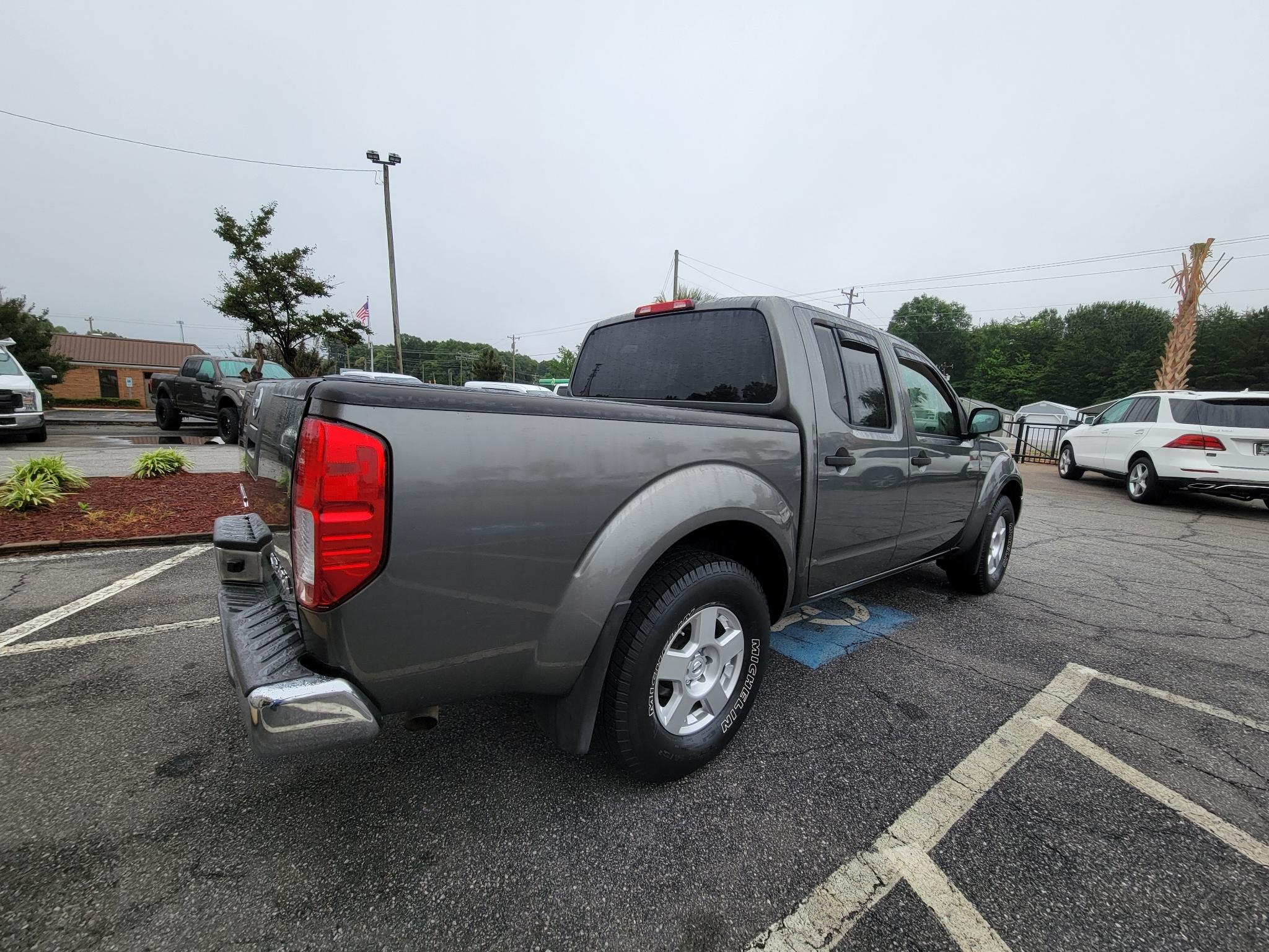 Nissan Frontier 4WD Crew Cab SWB Auto SE 2007