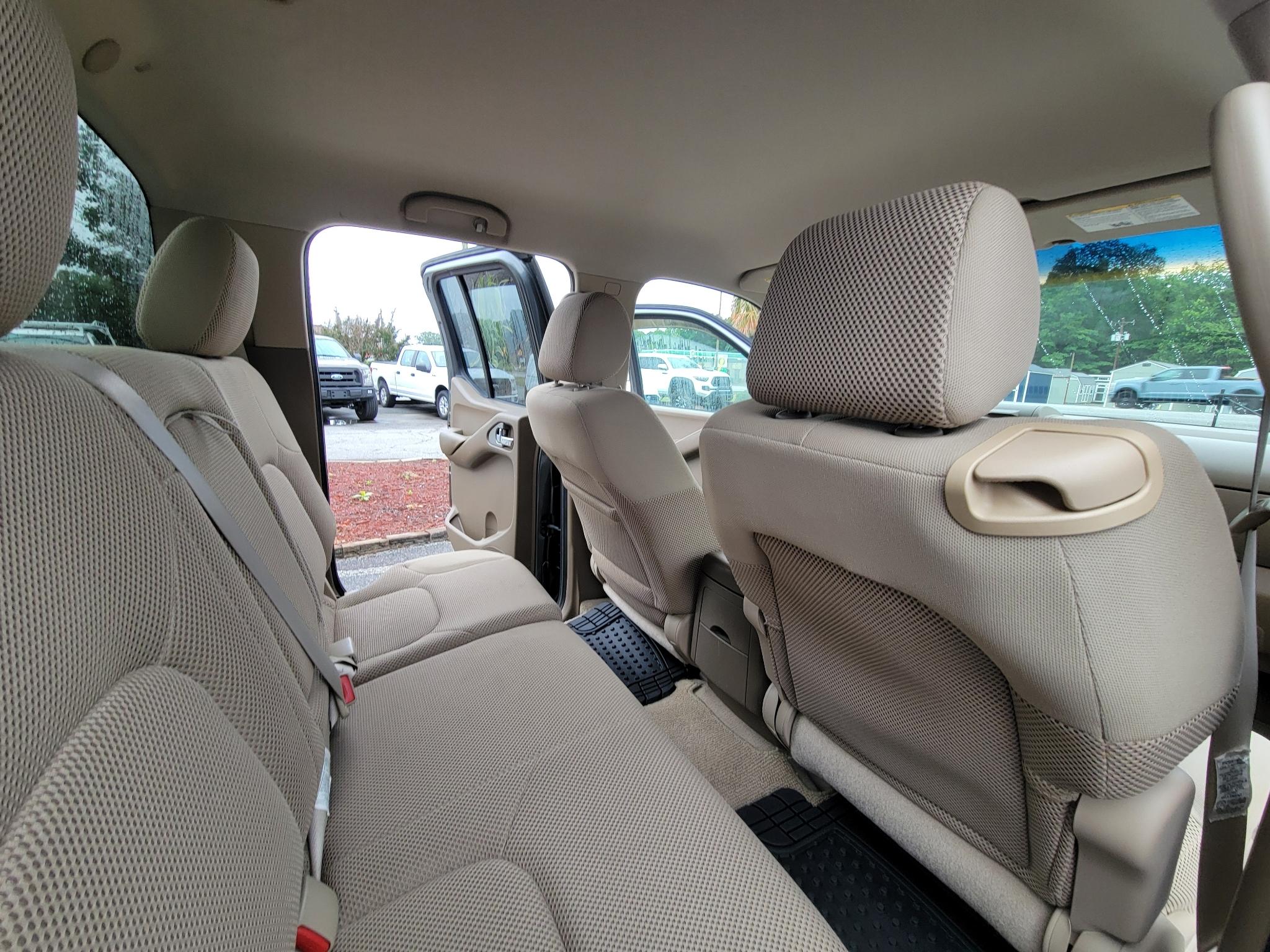 Nissan Frontier 4WD Crew Cab SWB Auto SE 2007