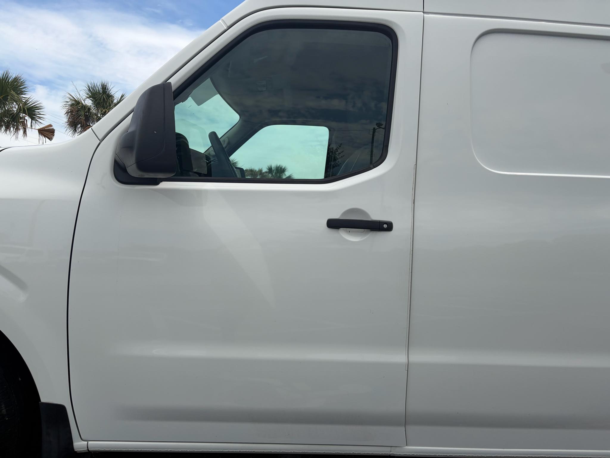 Nissan NV Cargo NV2500 HD High Roof V6 SV 2021