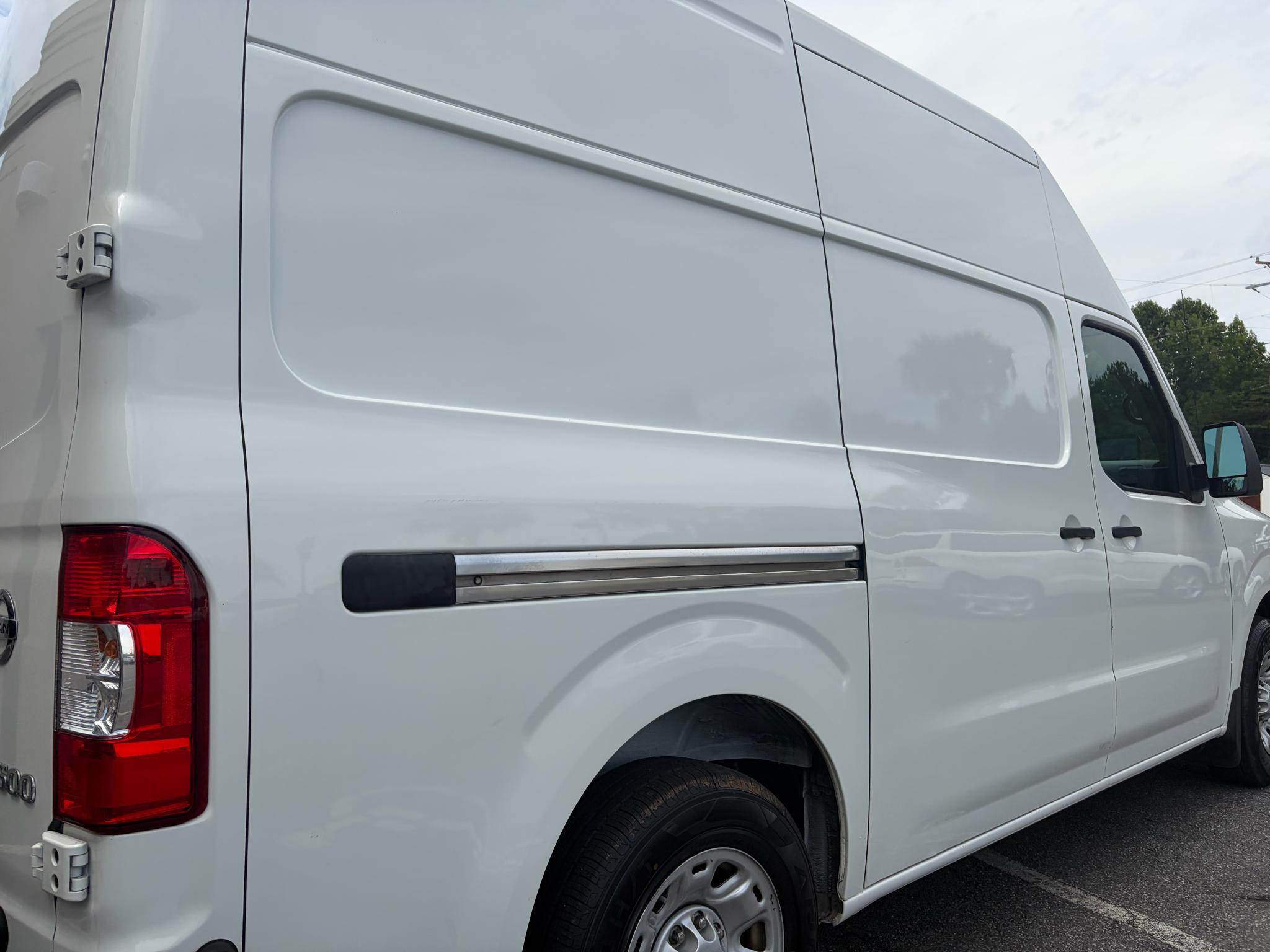 Nissan NV Cargo NV2500 HD High Roof V6 SV 2021