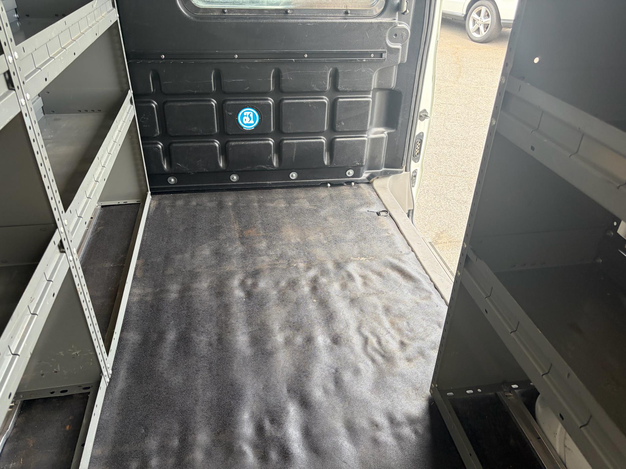 Nissan NV Cargo NV2500 HD High Roof V6 SV 2021