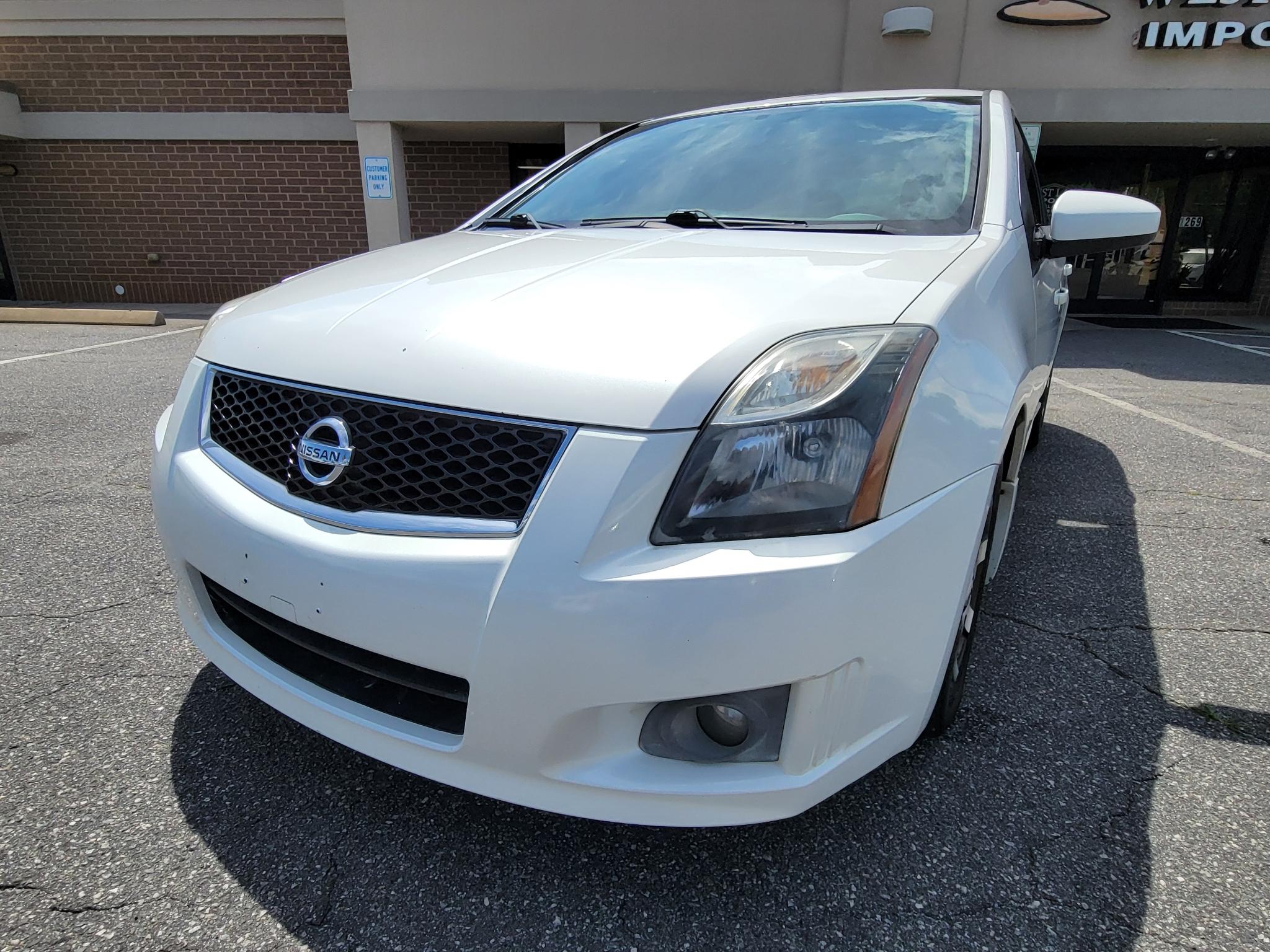 Nissan Sentra 4dr Sdn I4 CVT 2.0 SR 2012