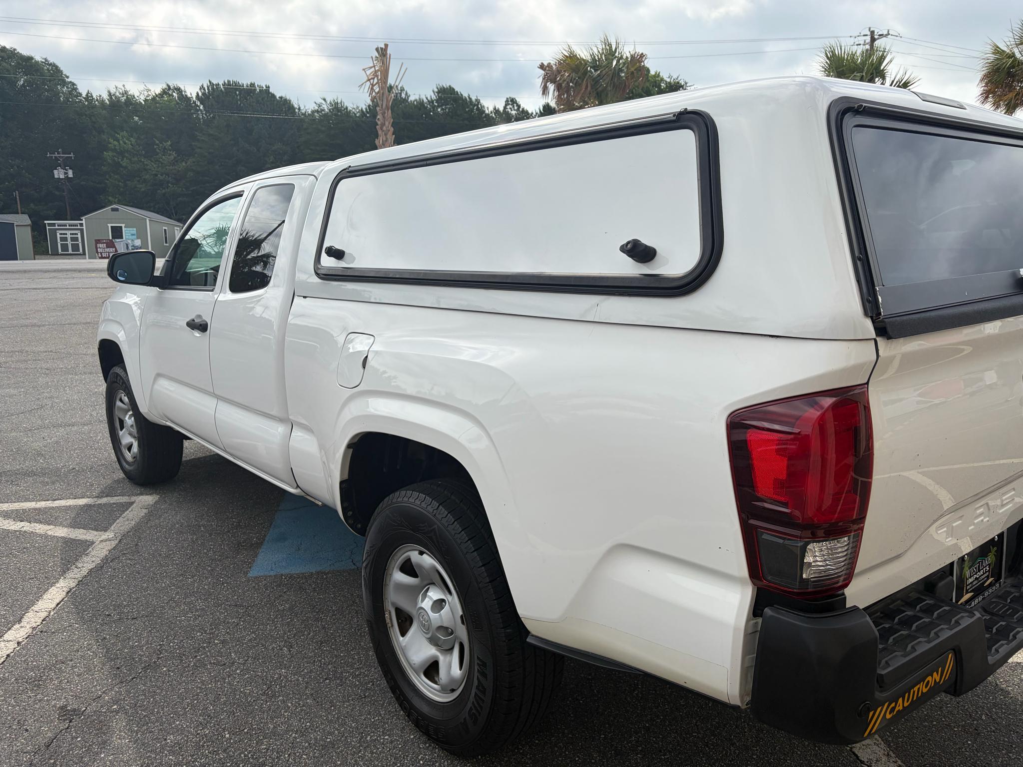 Toyota Tacoma 2WD SR5 Access Cab 6' Bed I4 AT (Natl) 2021