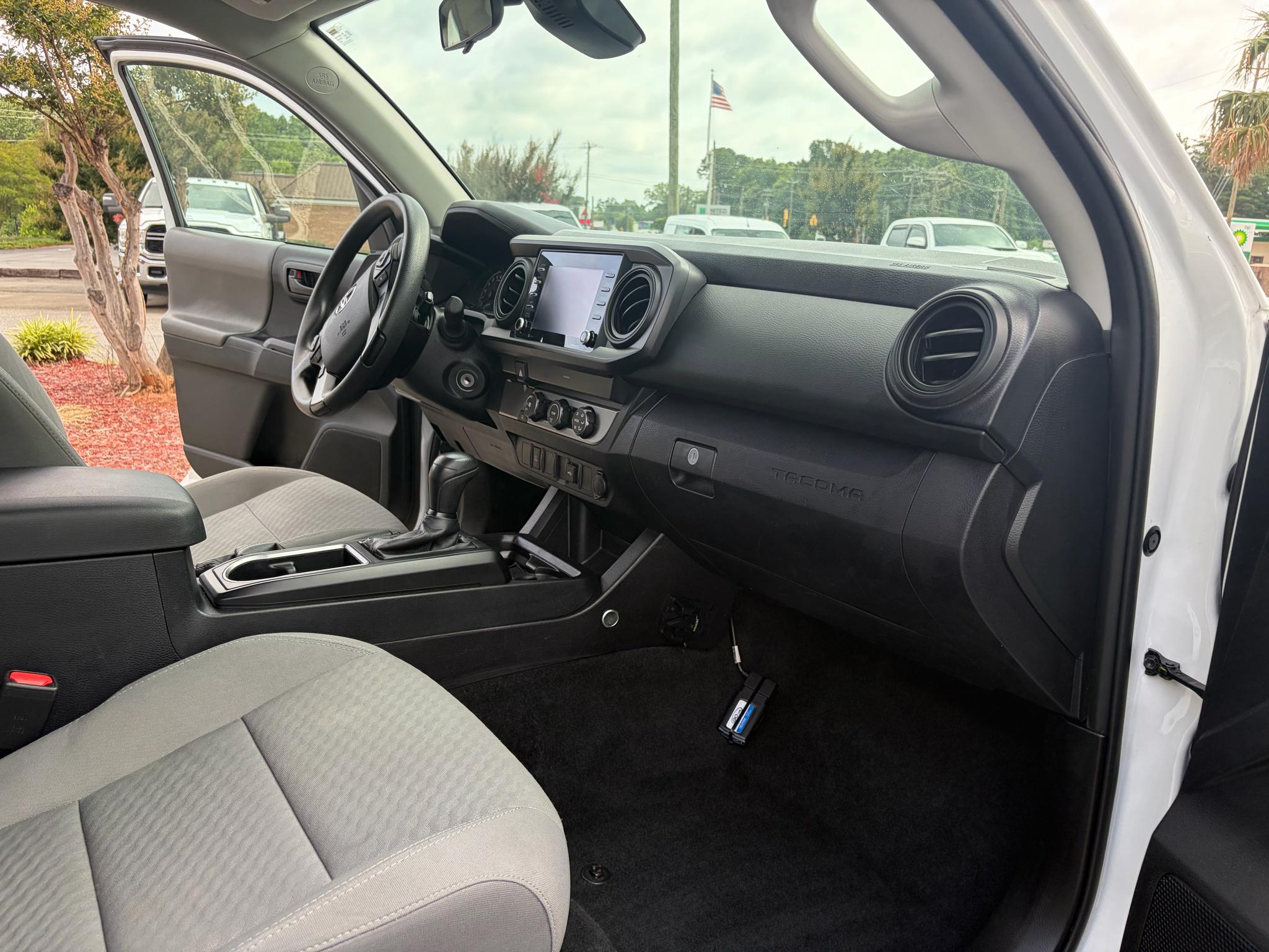 Toyota Tacoma 2WD SR5 Access Cab 6' Bed I4 AT (Natl) 2021
