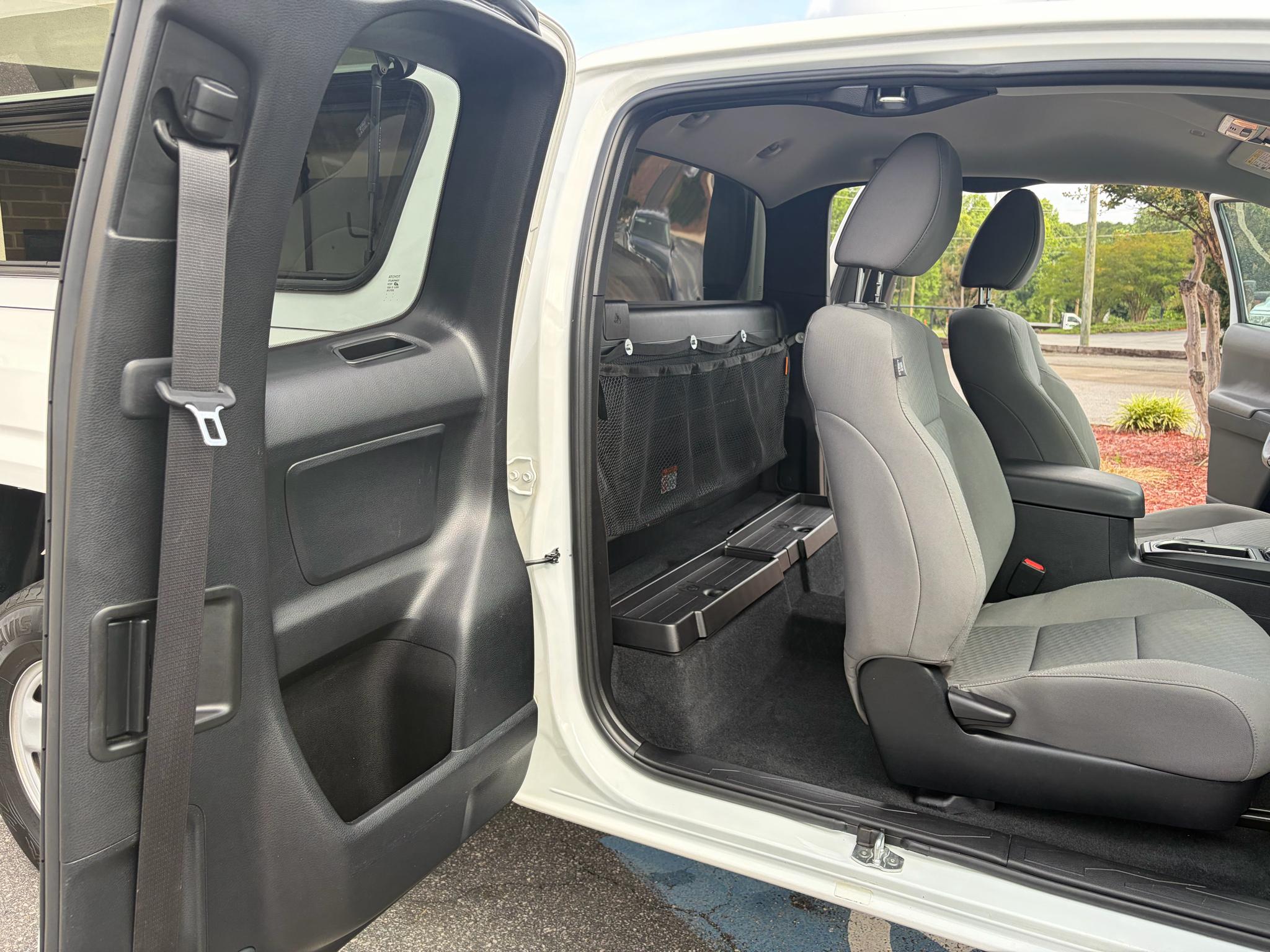 Toyota Tacoma 2WD SR5 Access Cab 6' Bed I4 AT (Natl) 2021