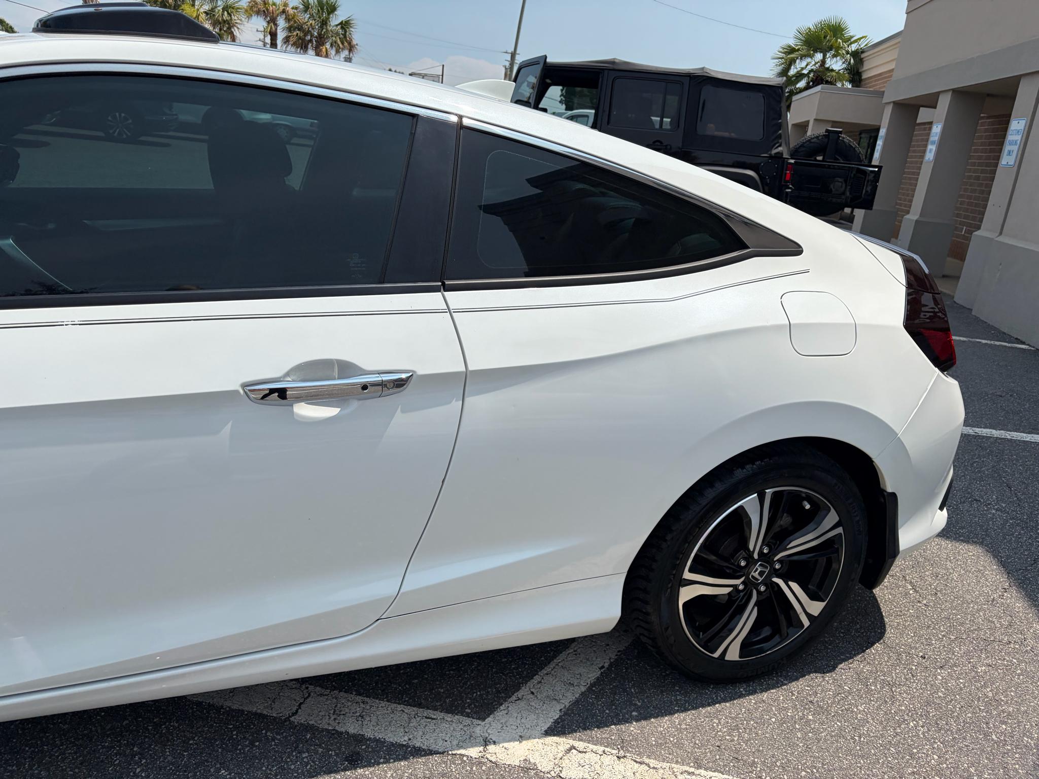 Honda Civic Coupe Touring CVT 2017