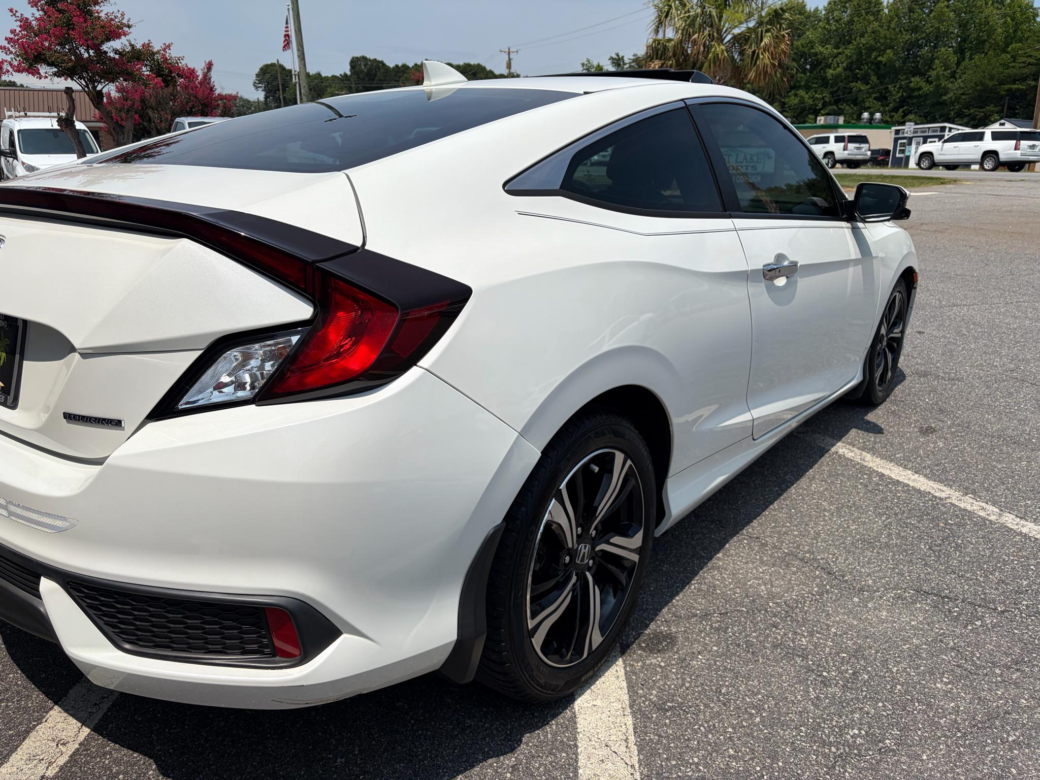 Honda Civic Coupe Touring CVT 2017