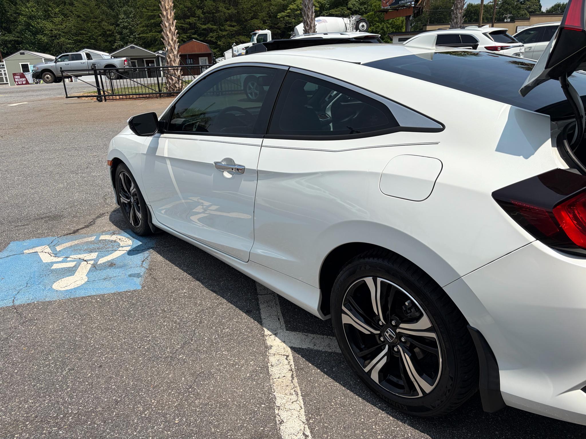 Honda Civic Coupe Touring CVT 2017
