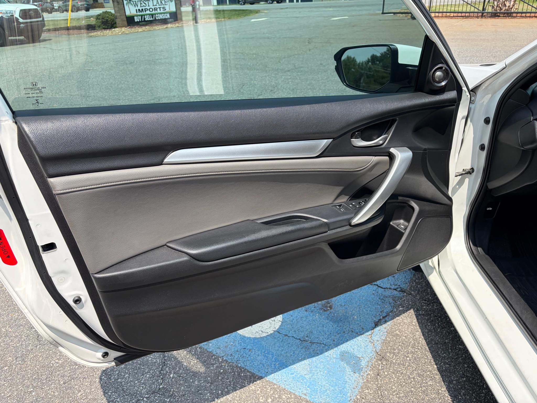 Honda Civic Coupe Touring CVT 2017