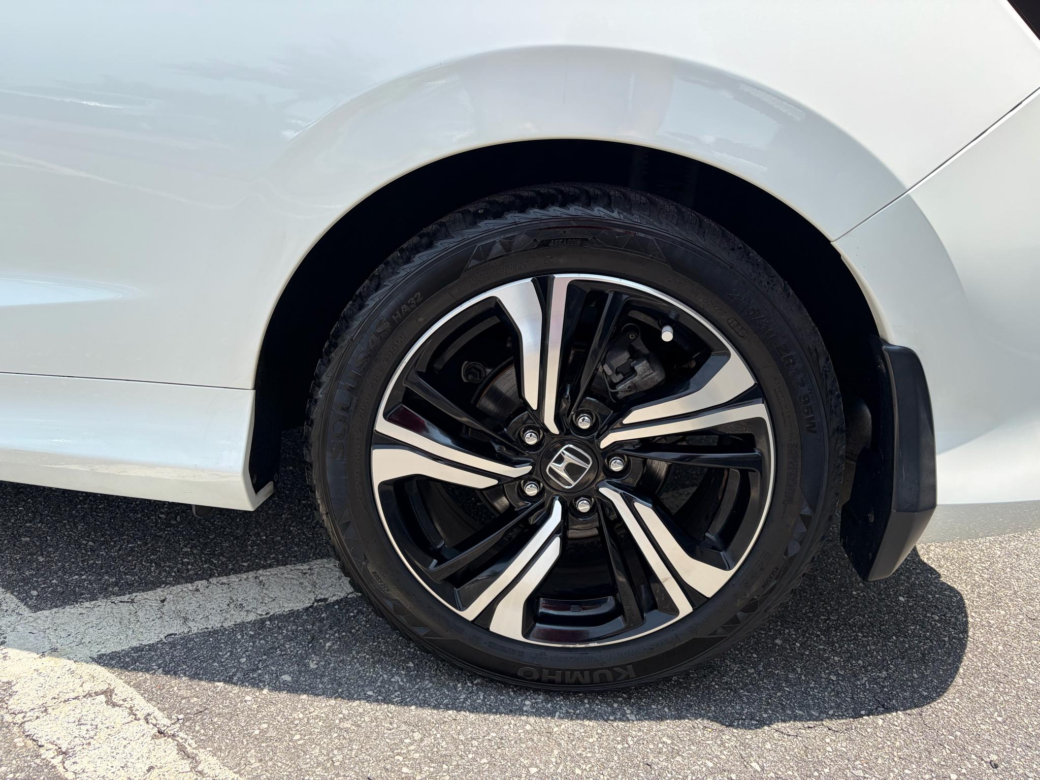 Honda Civic Coupe Touring CVT 2017