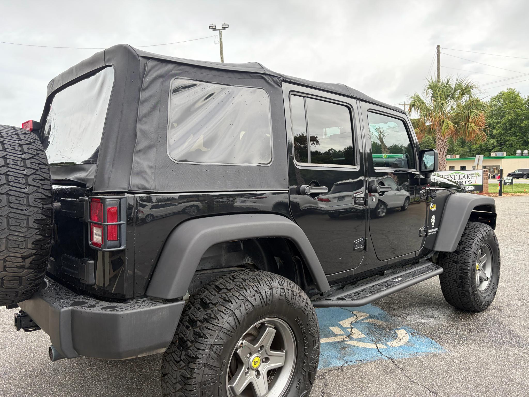 Jeep Wrangler Unlimited 4WD 4dr Sport 2012