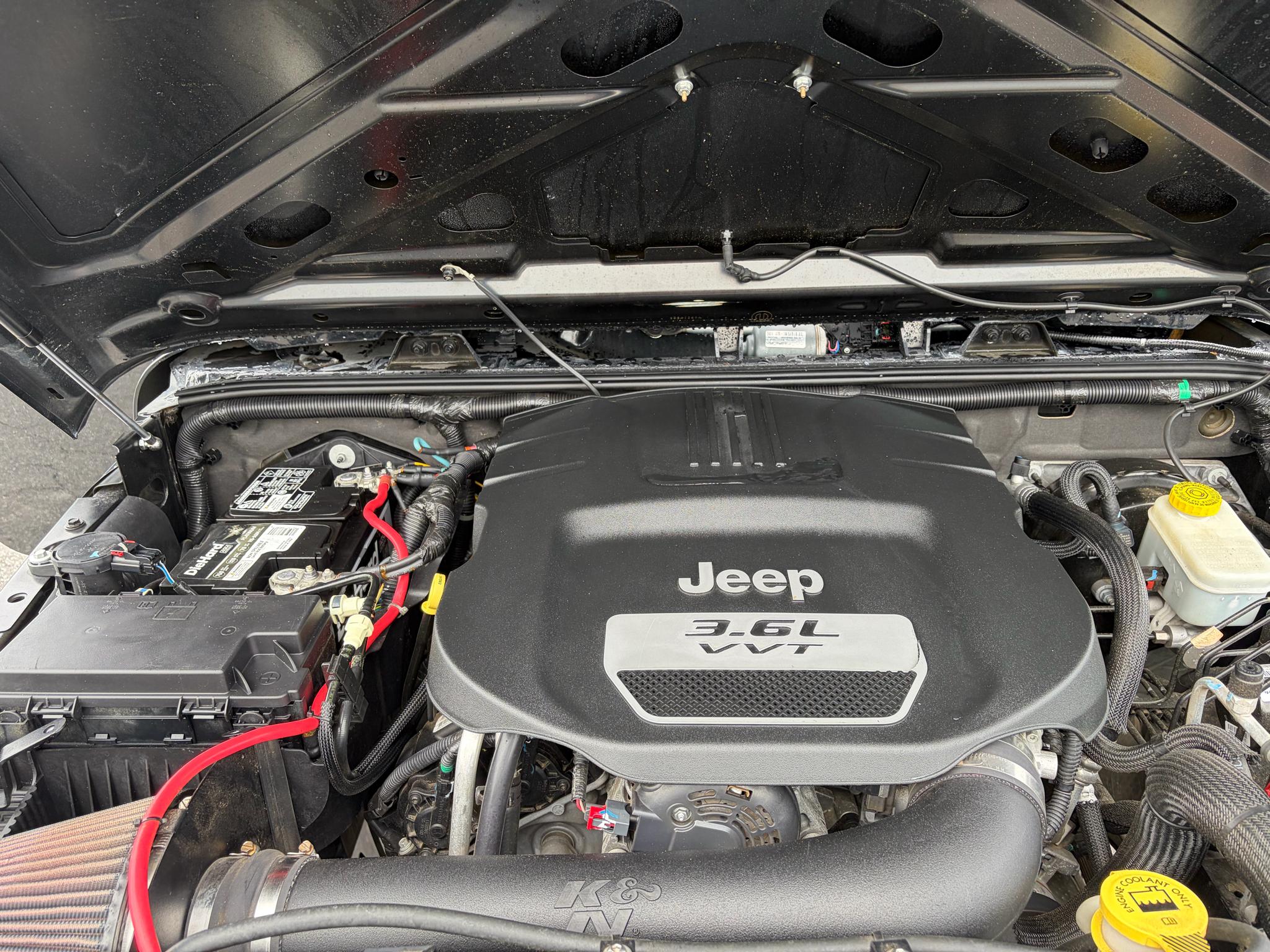 Jeep Wrangler Unlimited 4WD 4dr Sport 2012