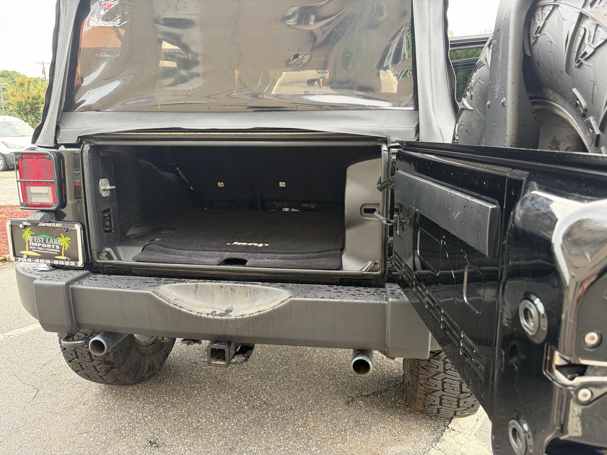 Jeep Wrangler Unlimited 4WD 4dr Sport 2012